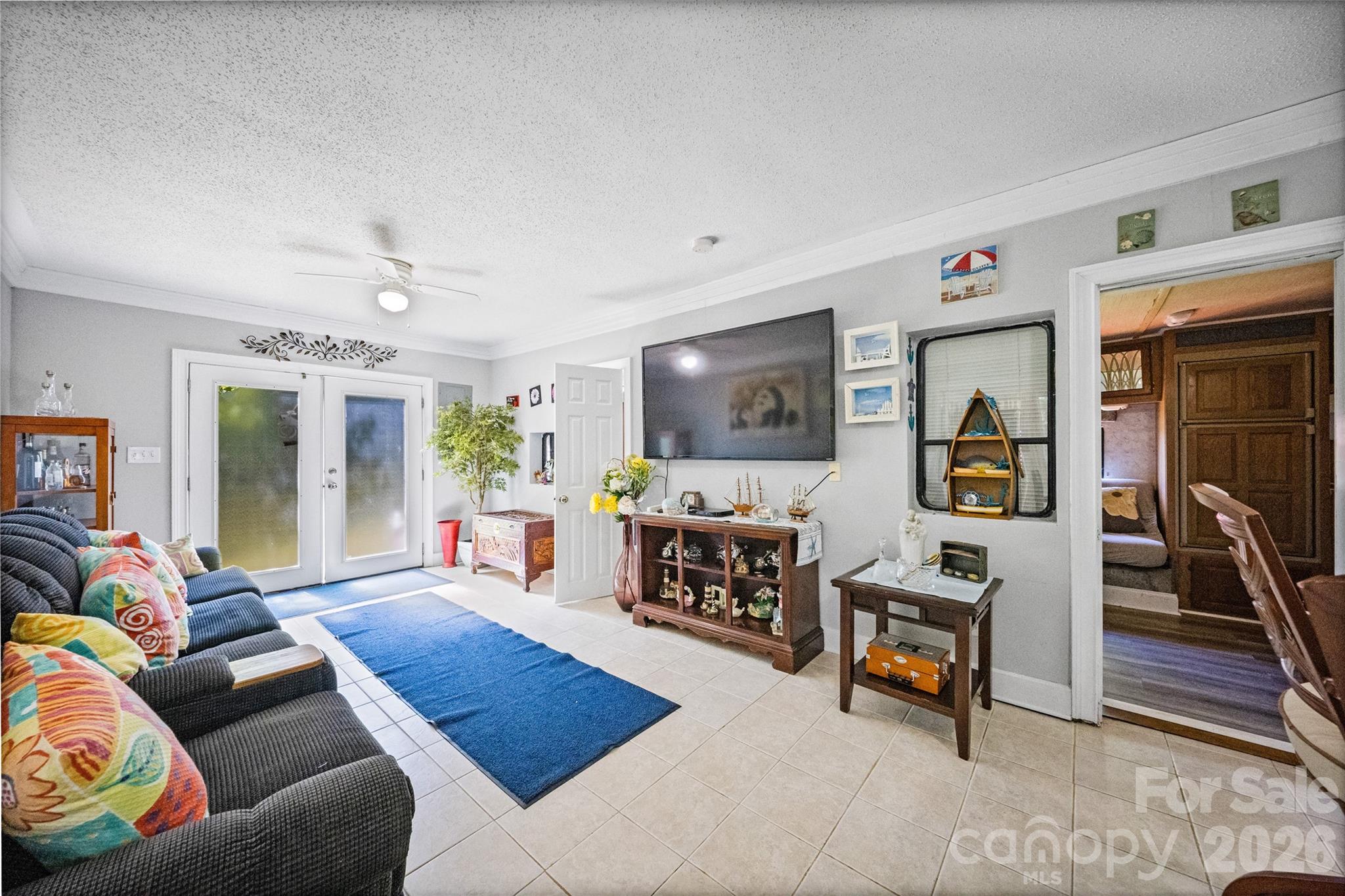 107 Dove Lane — New London