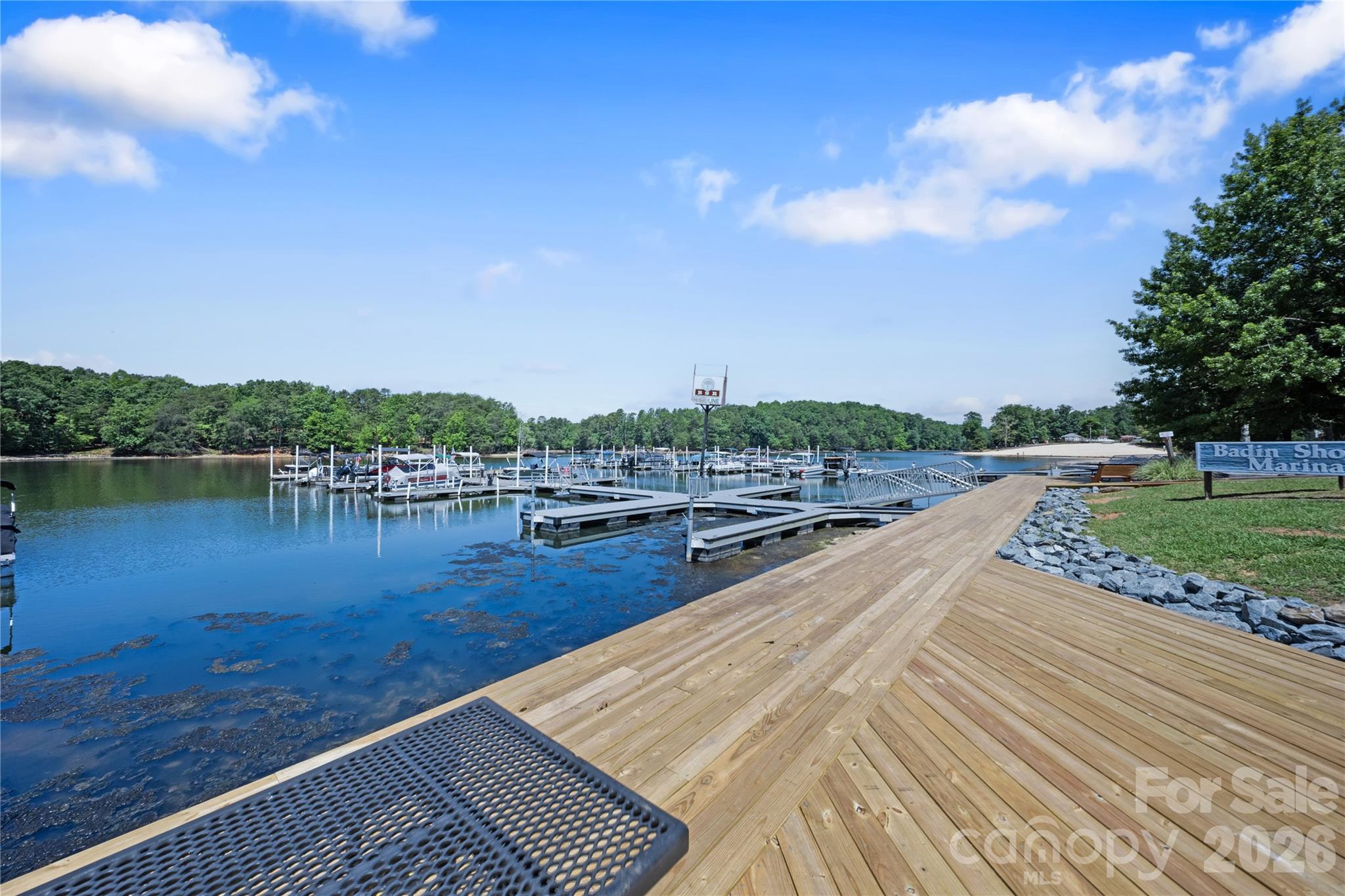107 Dove Lane — New London