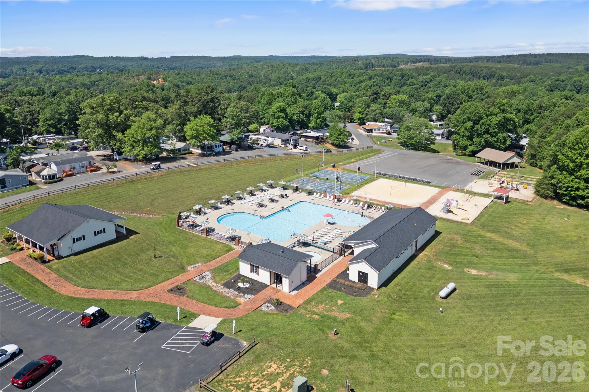 107 Dove Lane — New London