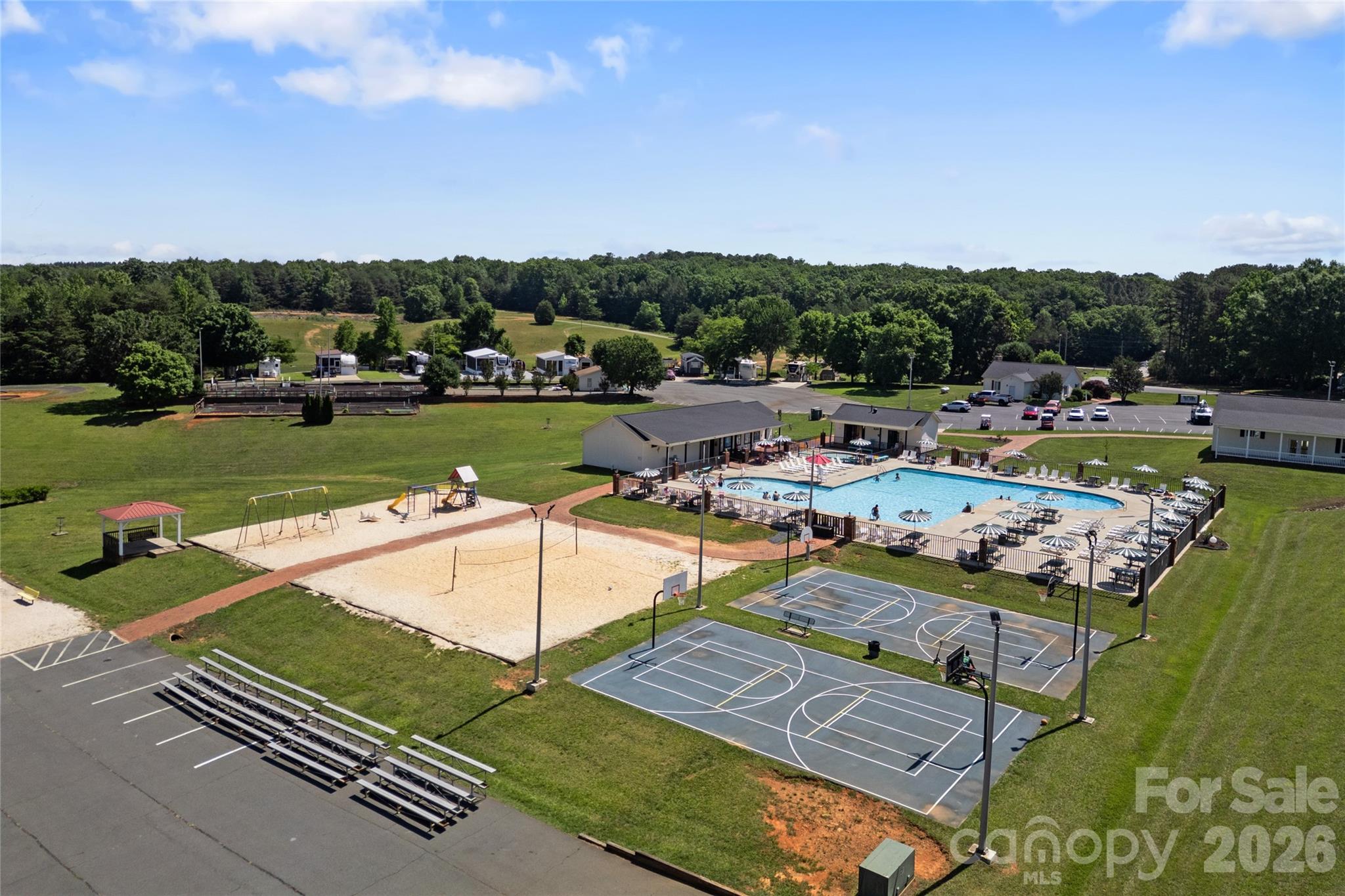 107 Dove Lane — New London