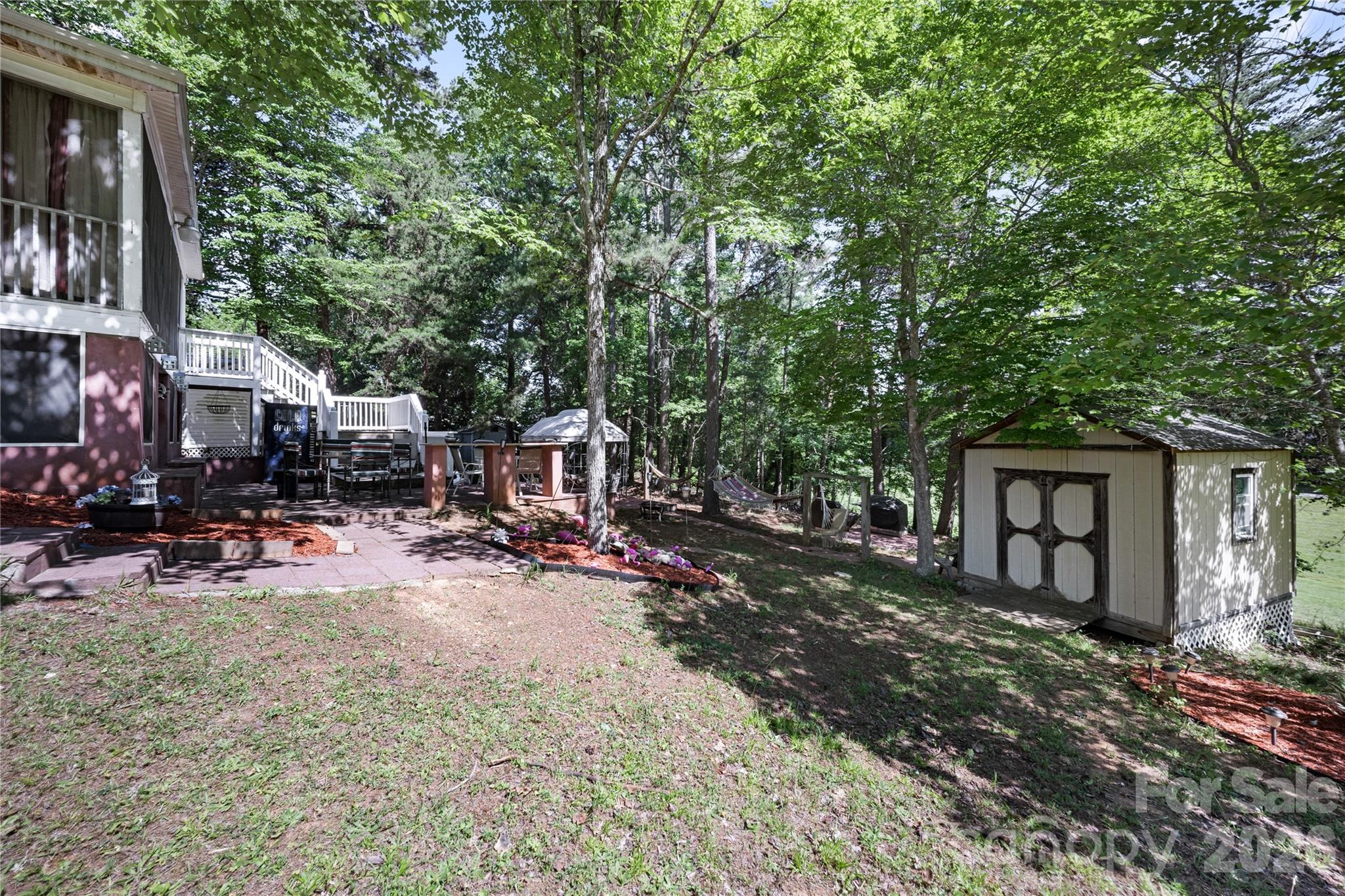 107 Dove Lane — New London