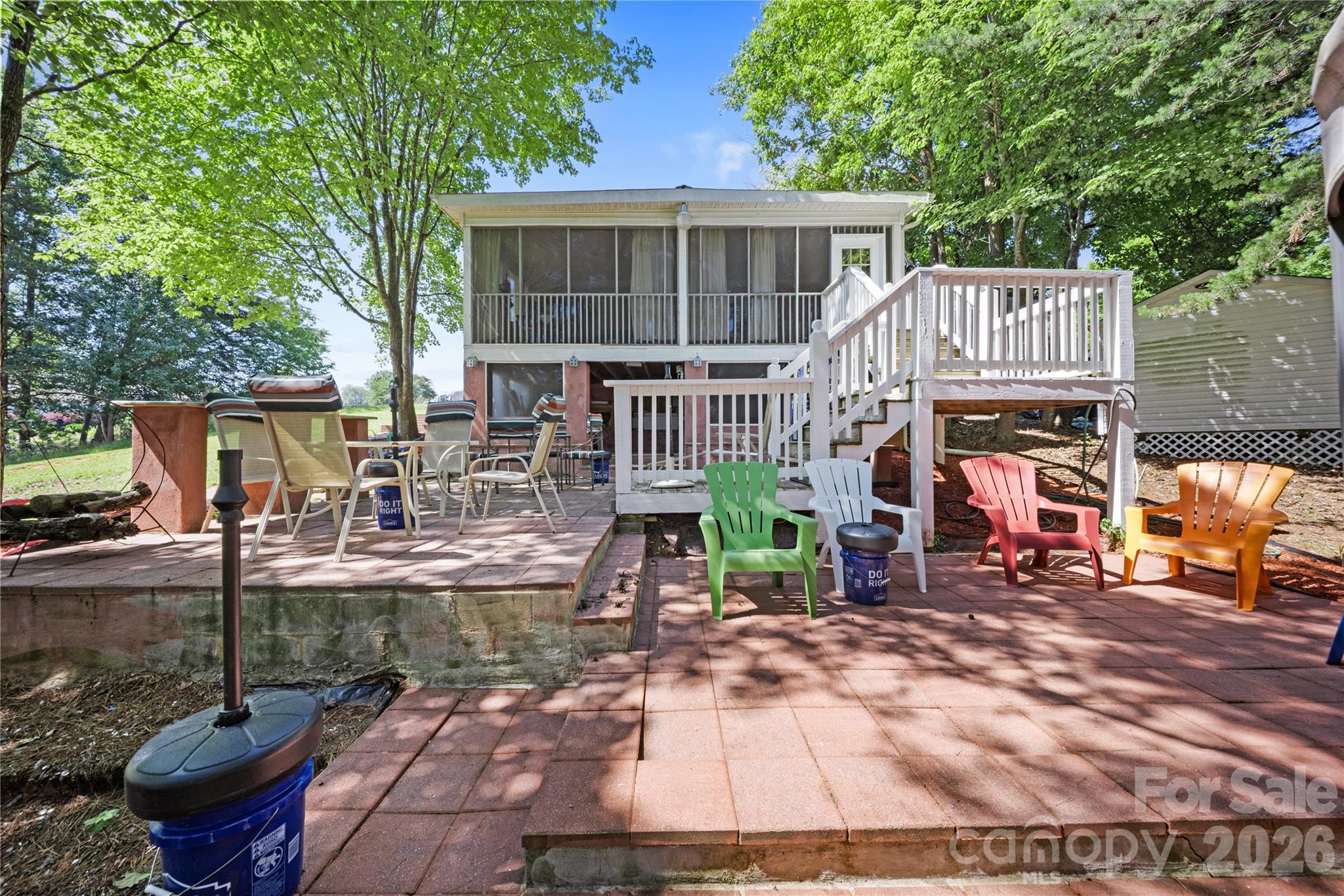 107 Dove Lane — New London