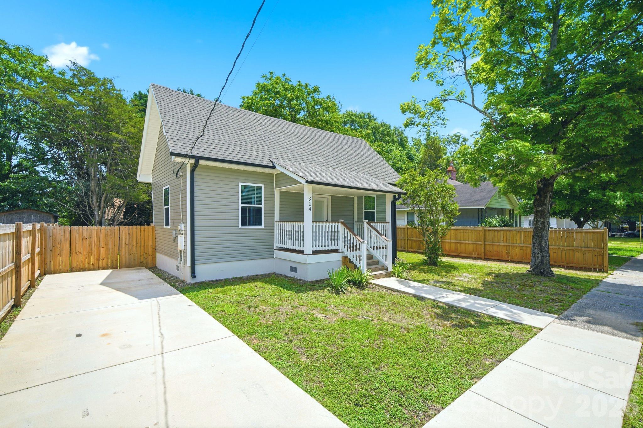 314 S Weldon Street — Gastonia