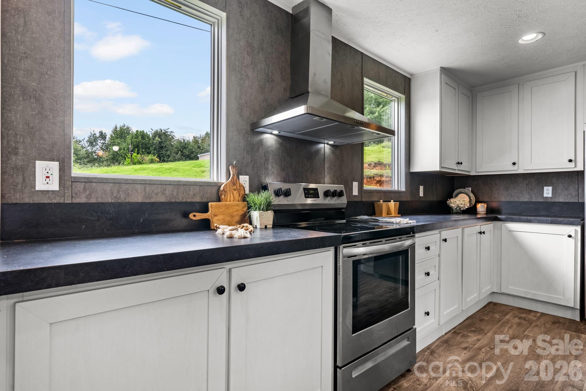 4223 Gouge Avenue — Morganton