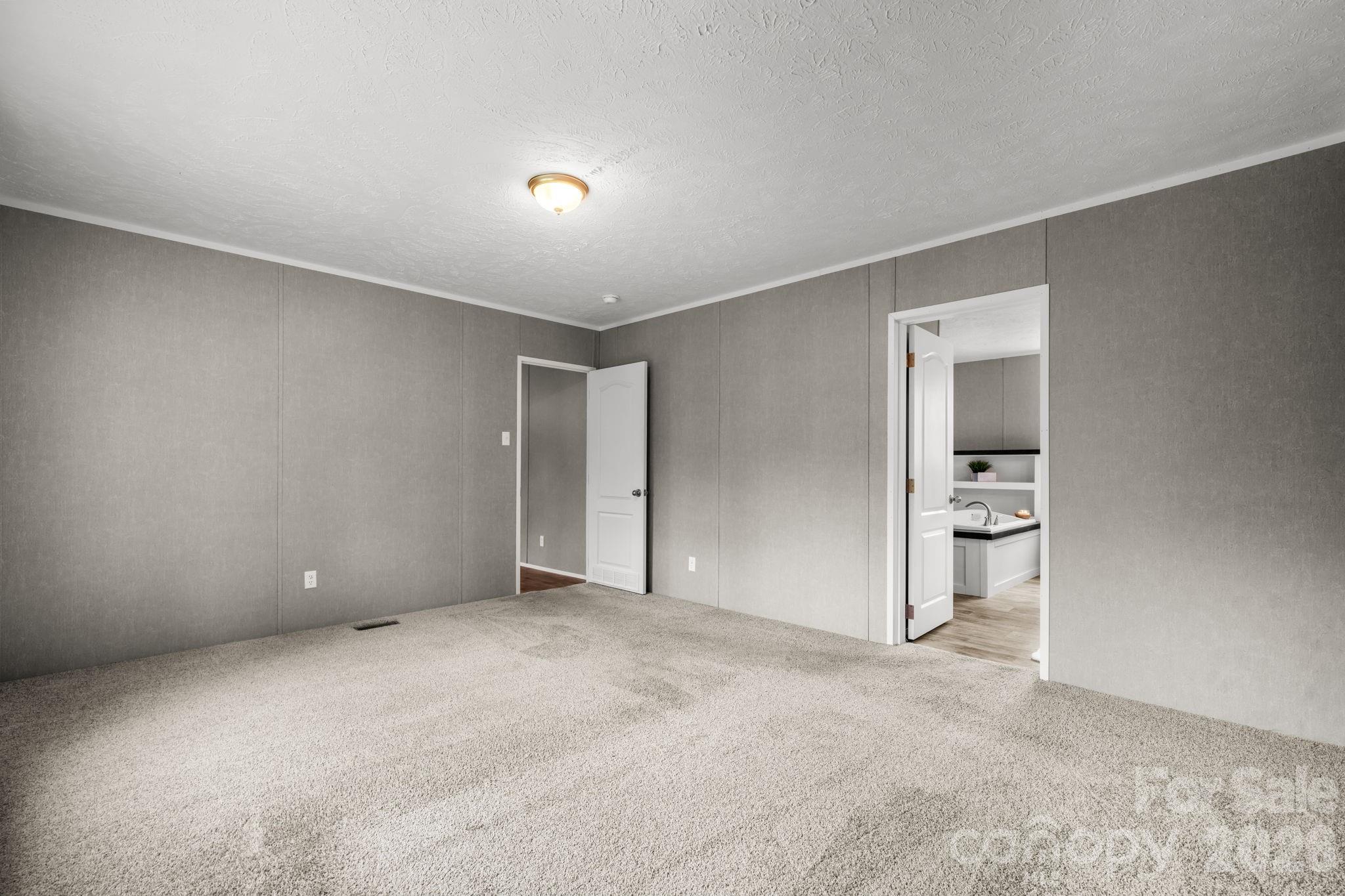 4223 Gouge Avenue — Morganton
