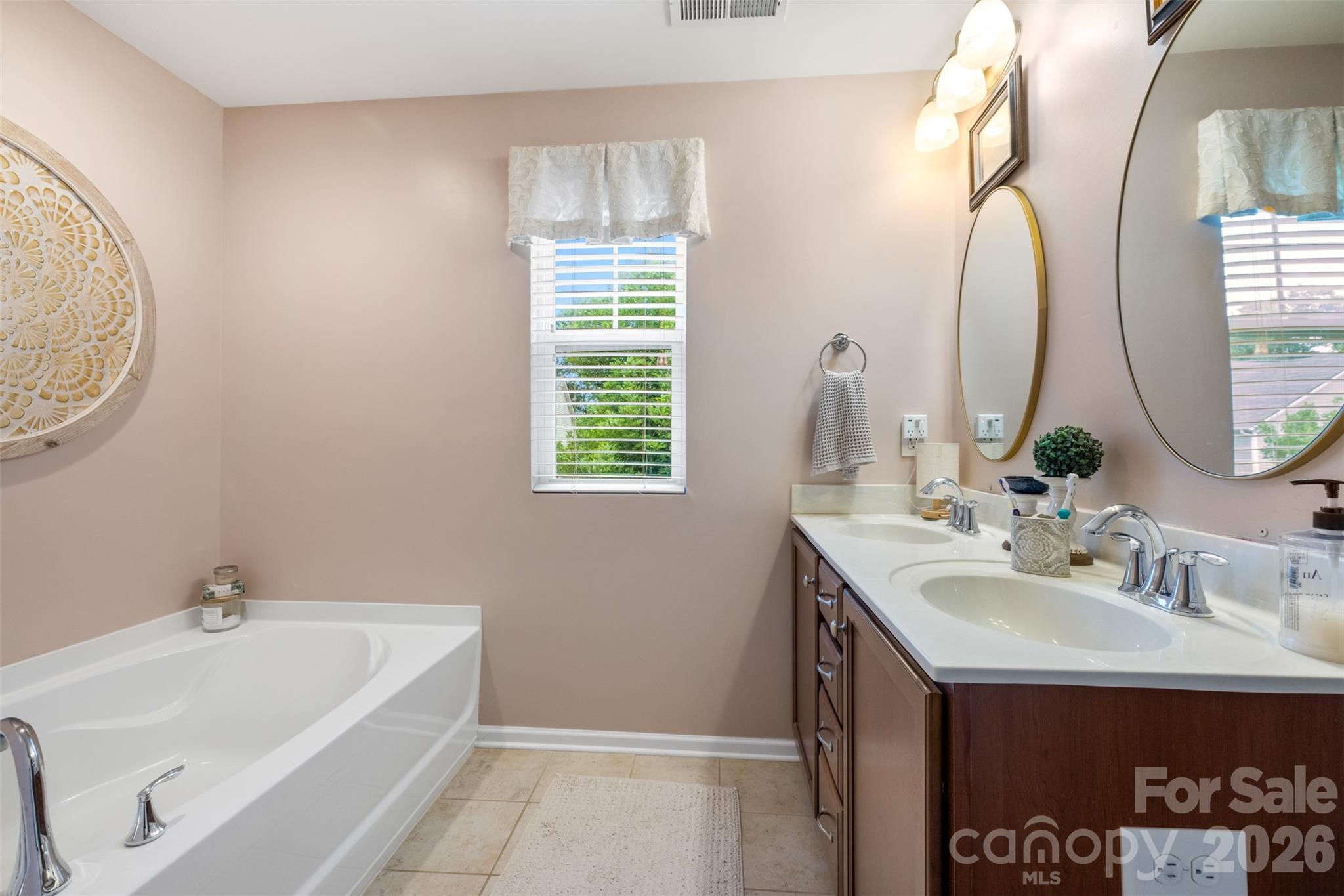 7044 Woodsbay Lane — Rock Hill