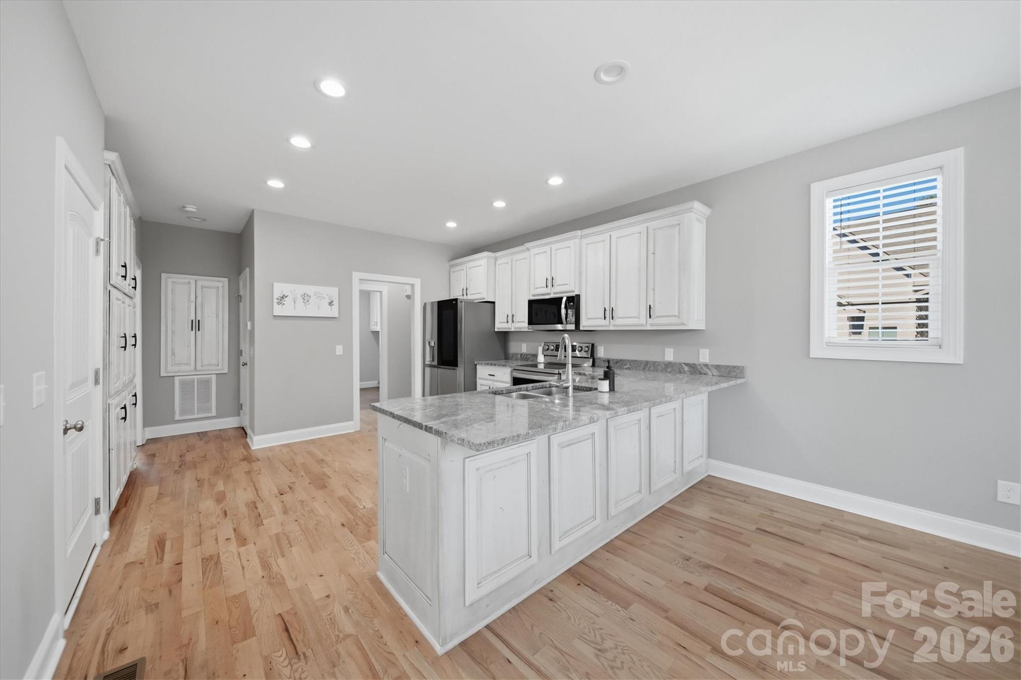 135 Maplewood Court — Hudson