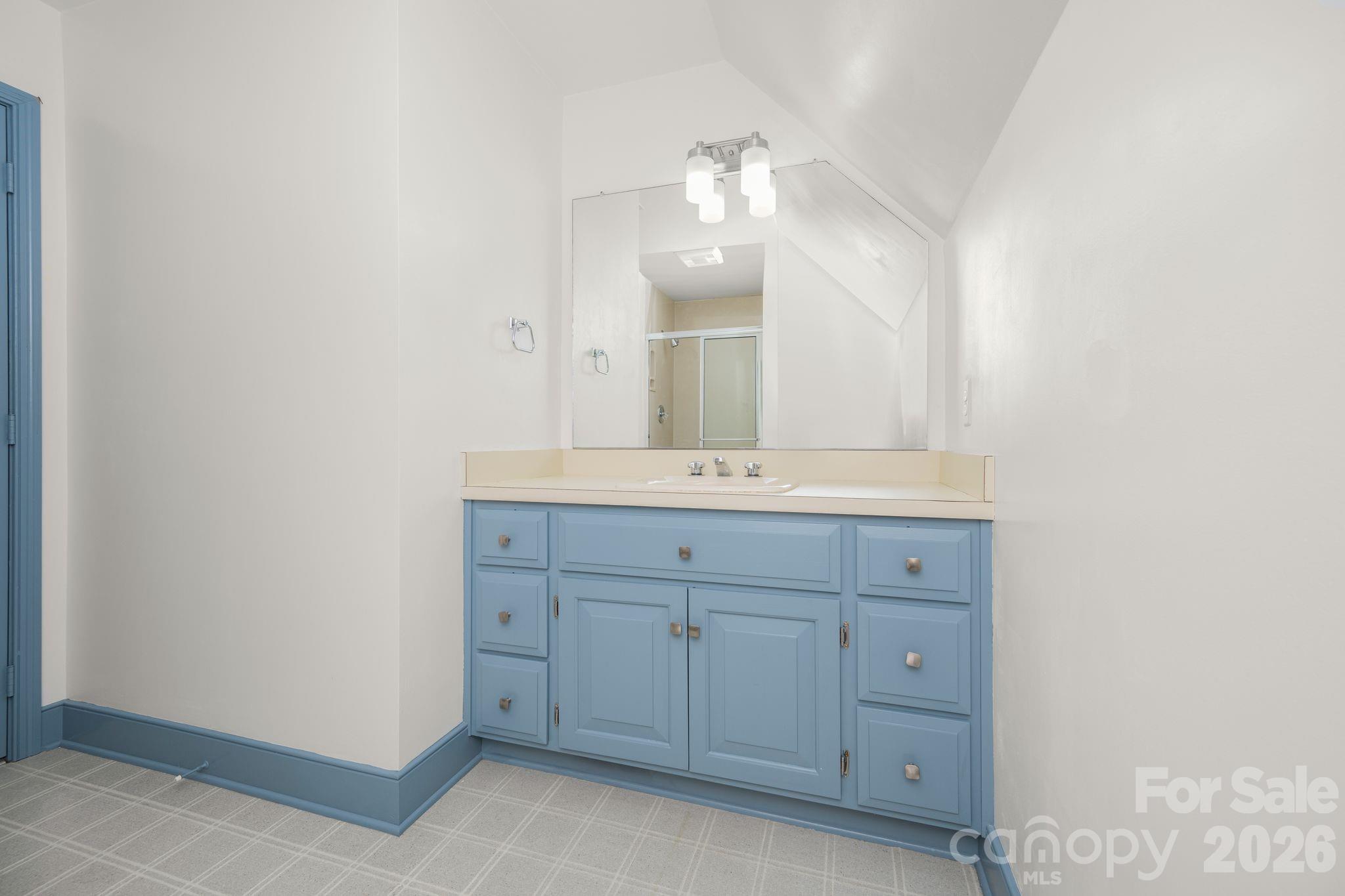 5400 Dartmoor Street #246 — Winston Salem