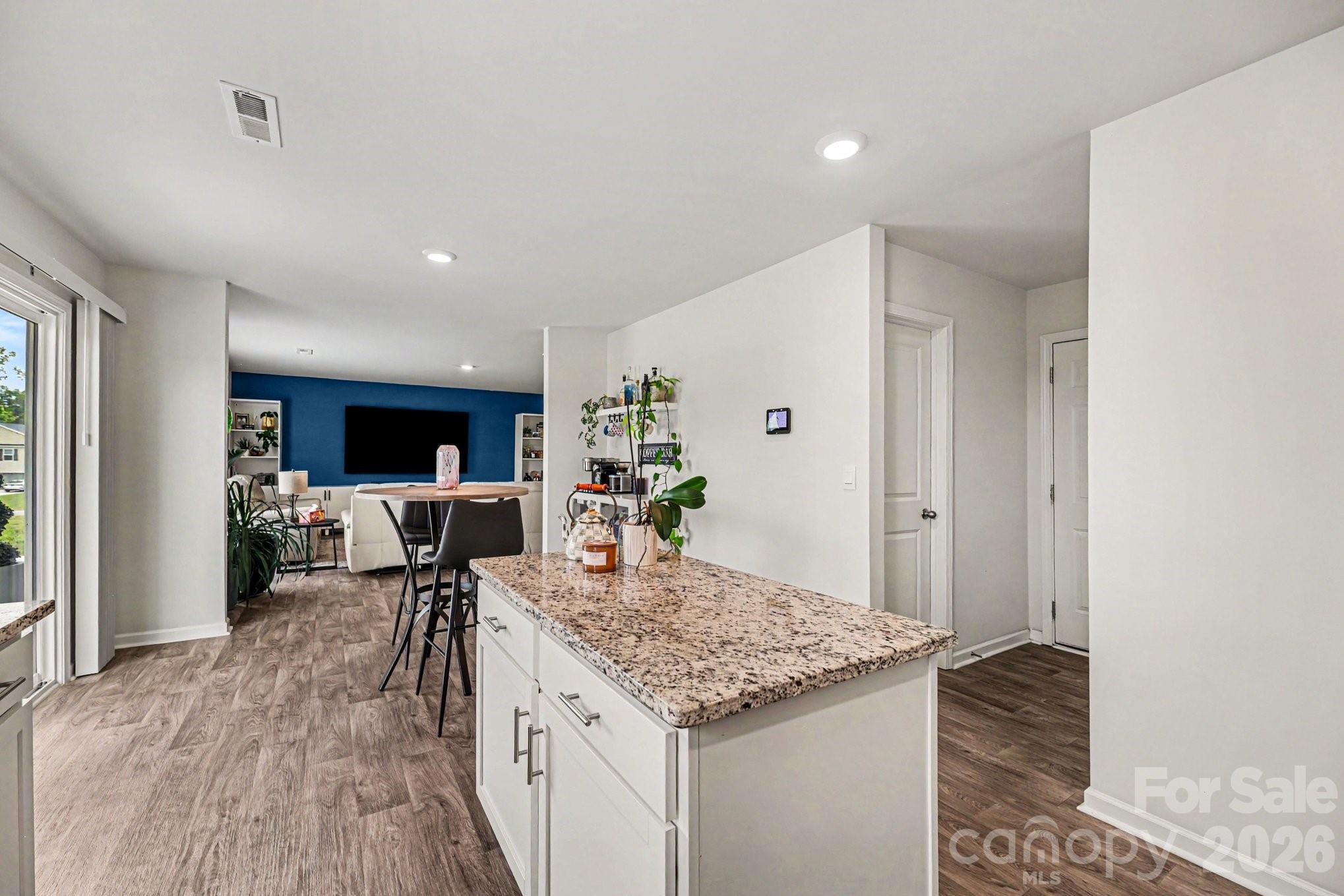 233 Culloden Drive — Mocksville