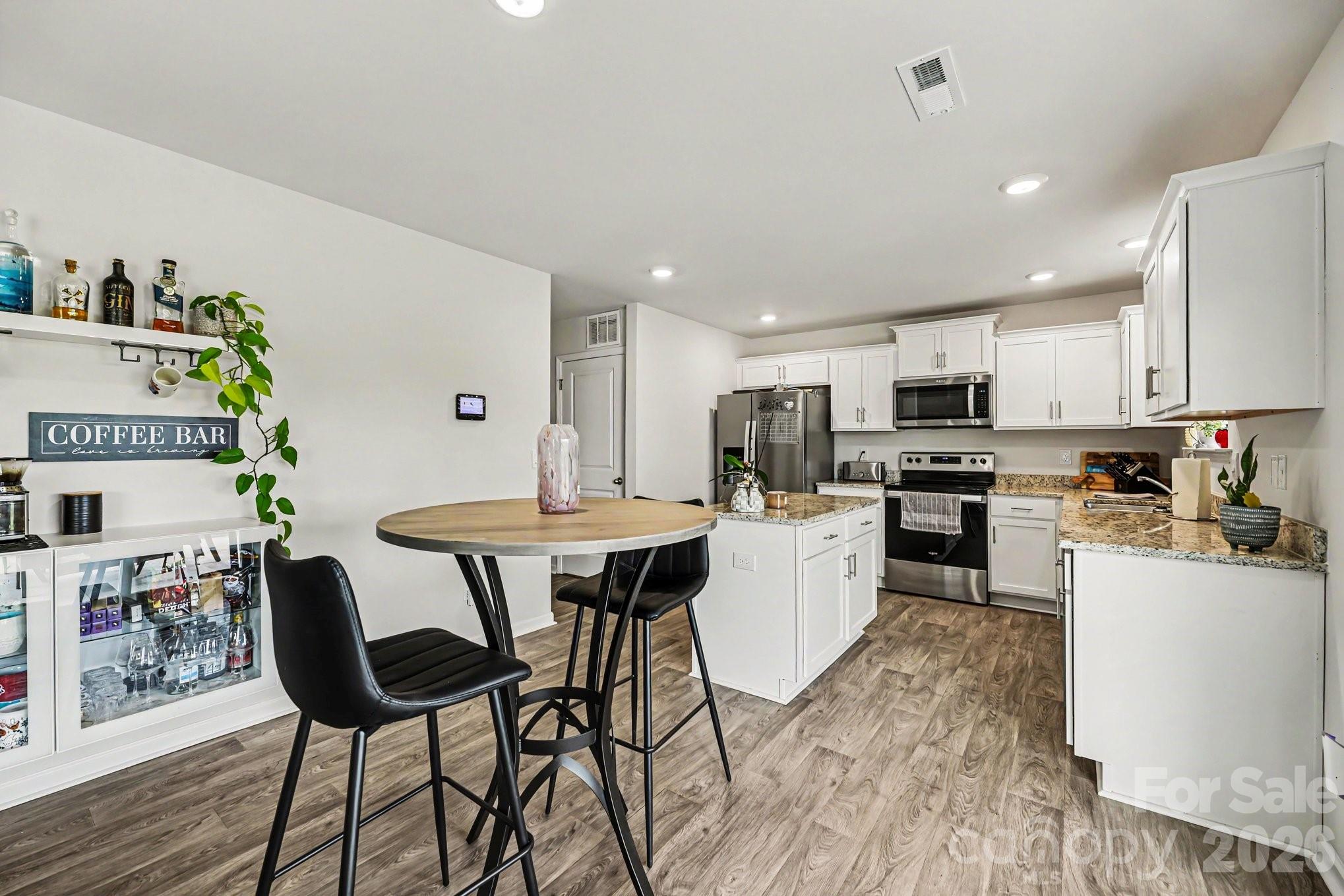 233 Culloden Drive — Mocksville