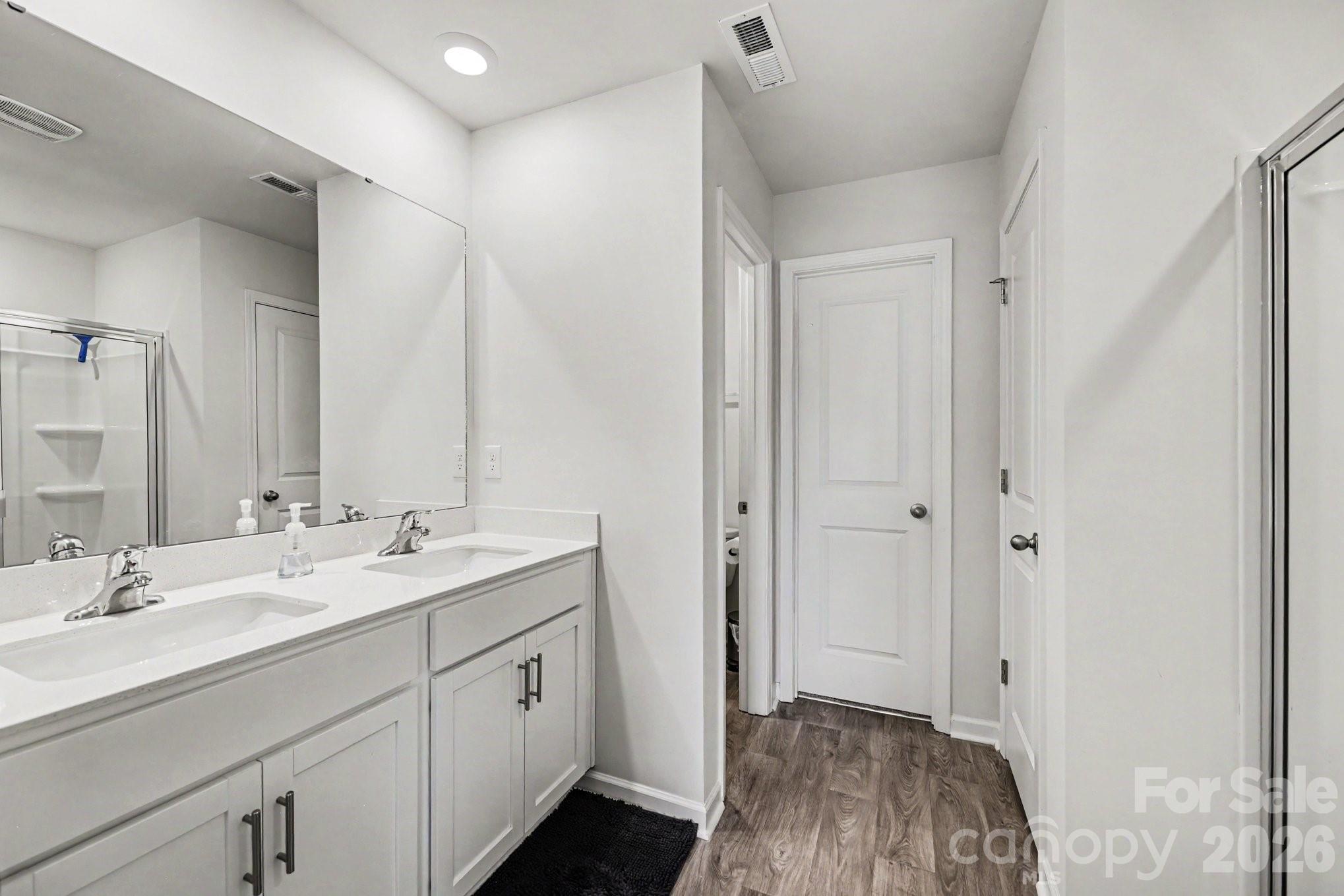233 Culloden Drive — Mocksville