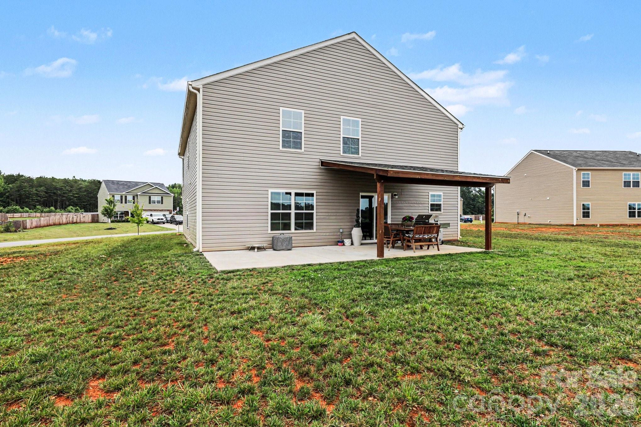 233 Culloden Drive — Mocksville