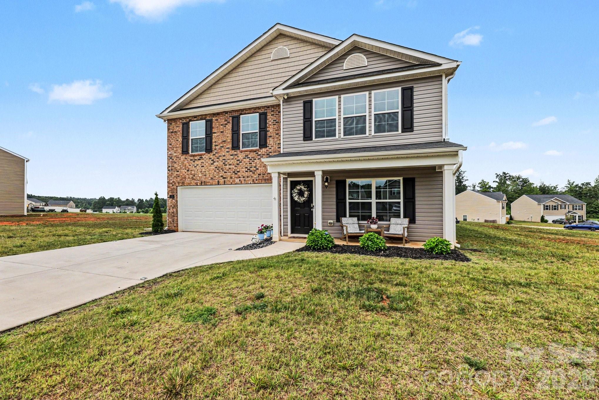 233 Culloden Drive — Mocksville