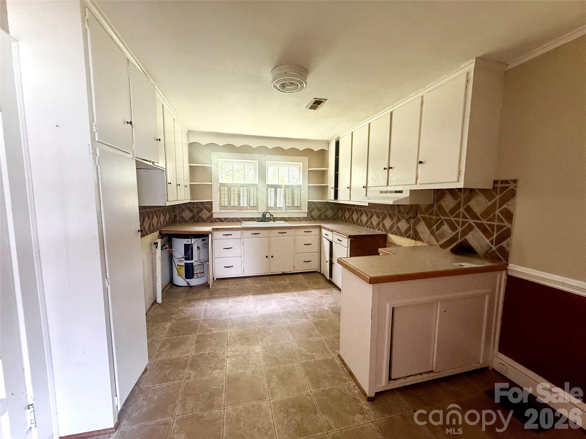 303 Cavin Avenue — Mount Holly
