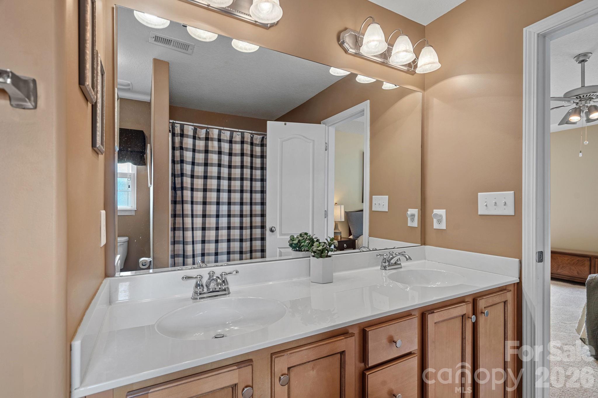 7538 April Mist Trail — Huntersville