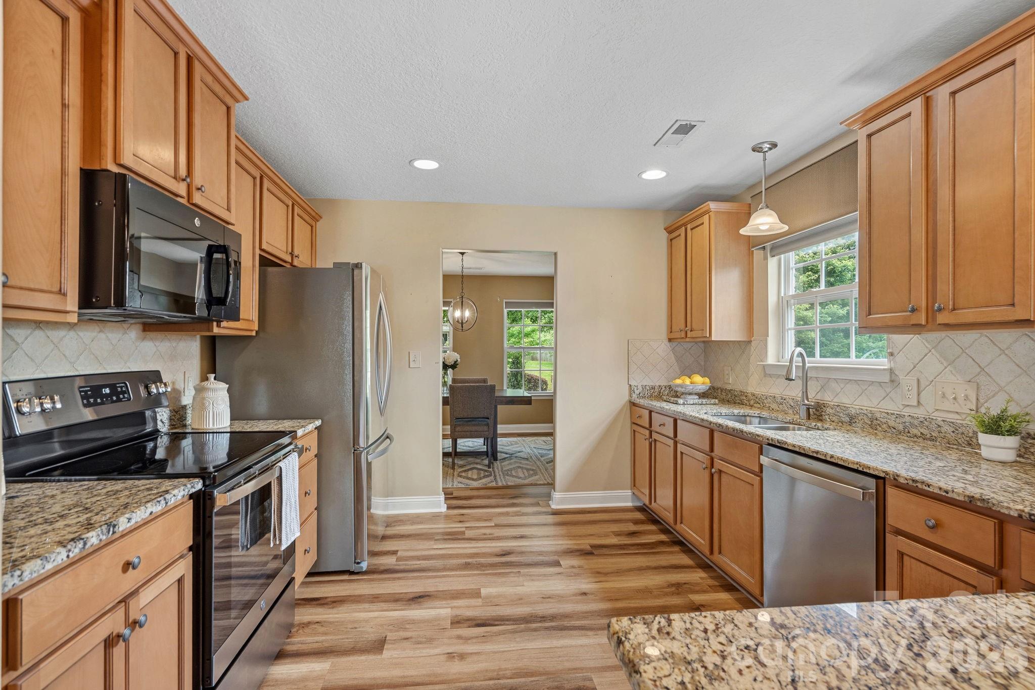 7538 April Mist Trail — Huntersville