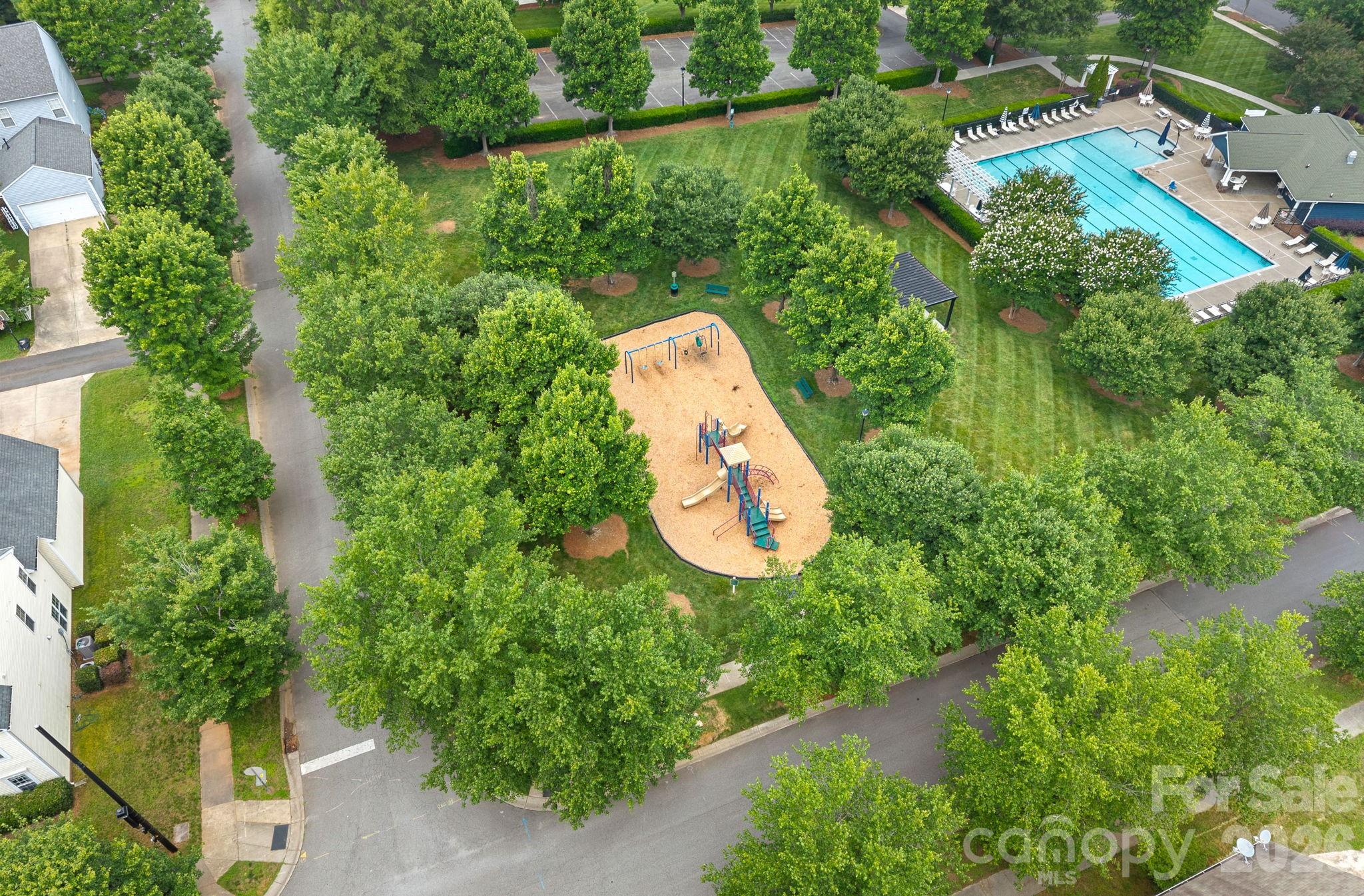 7538 April Mist Trail — Huntersville