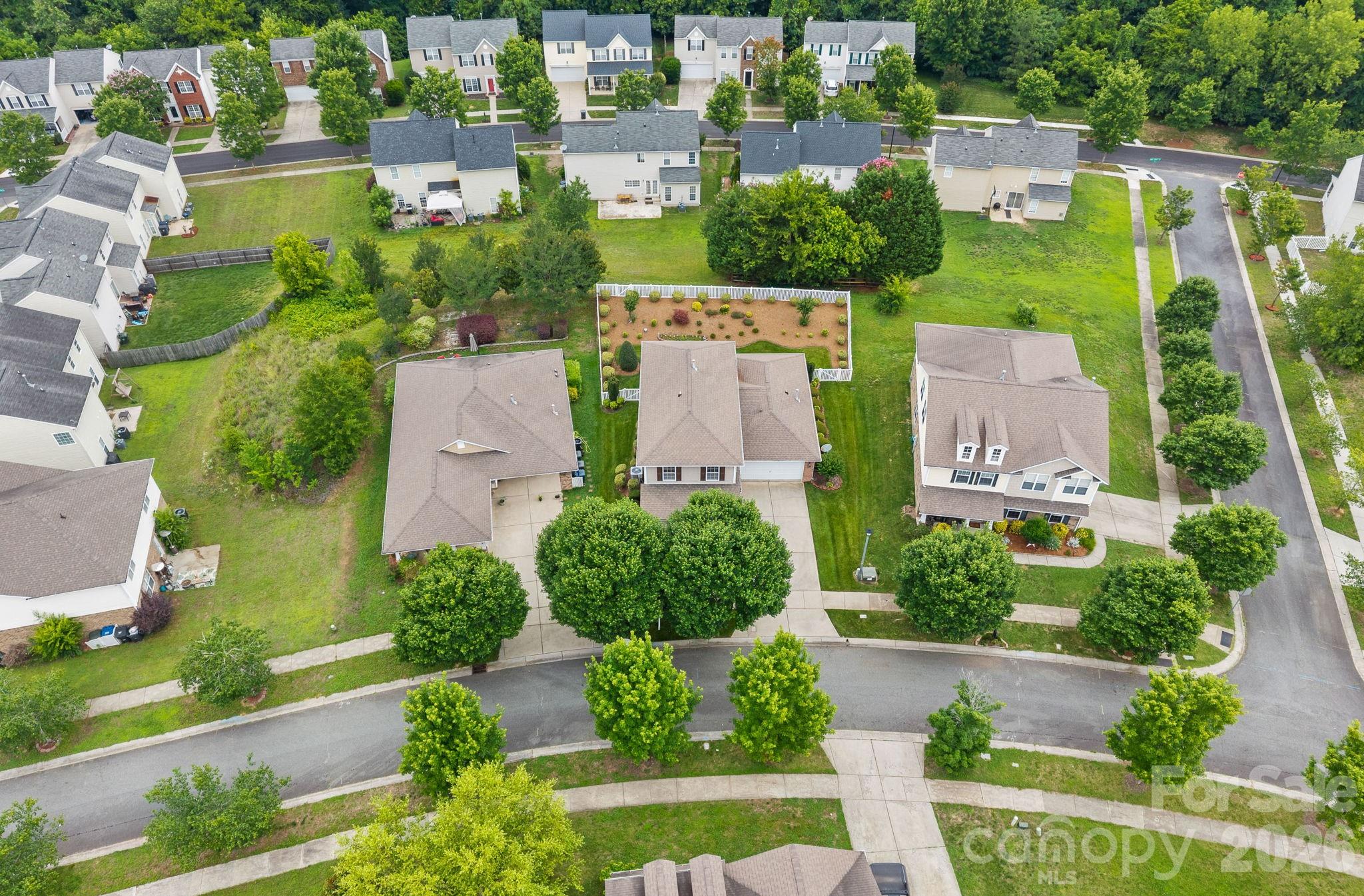 7538 April Mist Trail — Huntersville