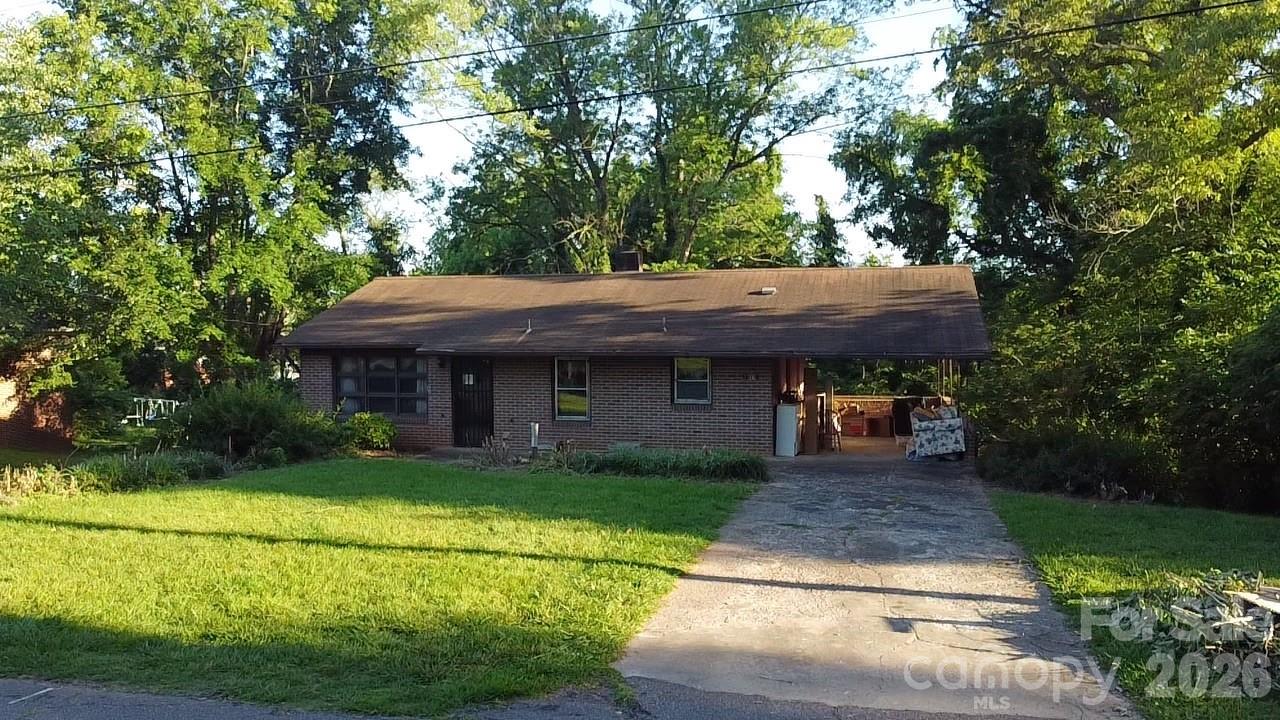 107 Conley Street — Morganton