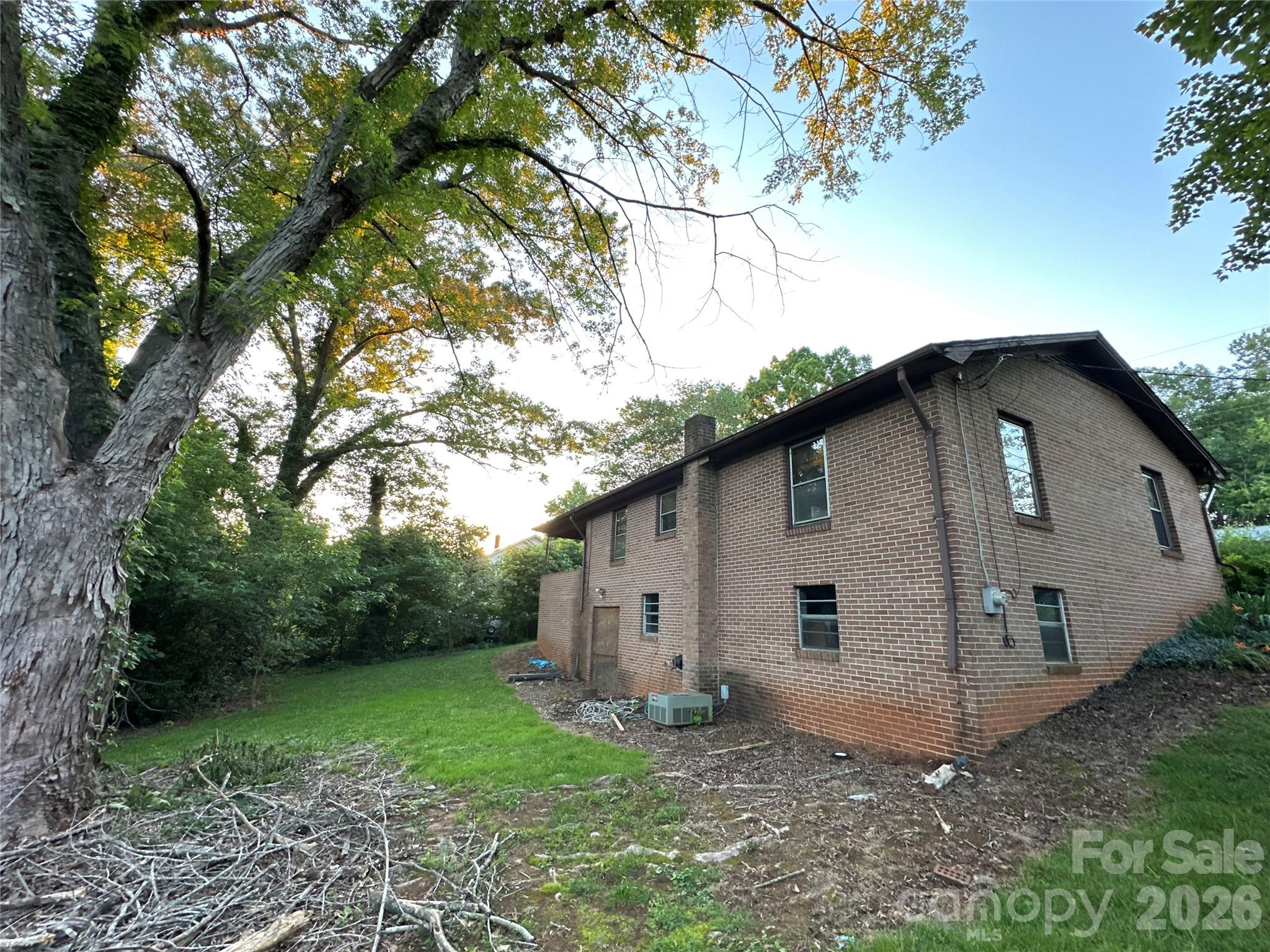 107 Conley Street — Morganton