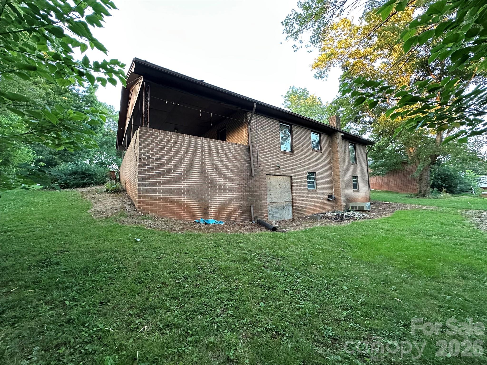 107 Conley Street — Morganton