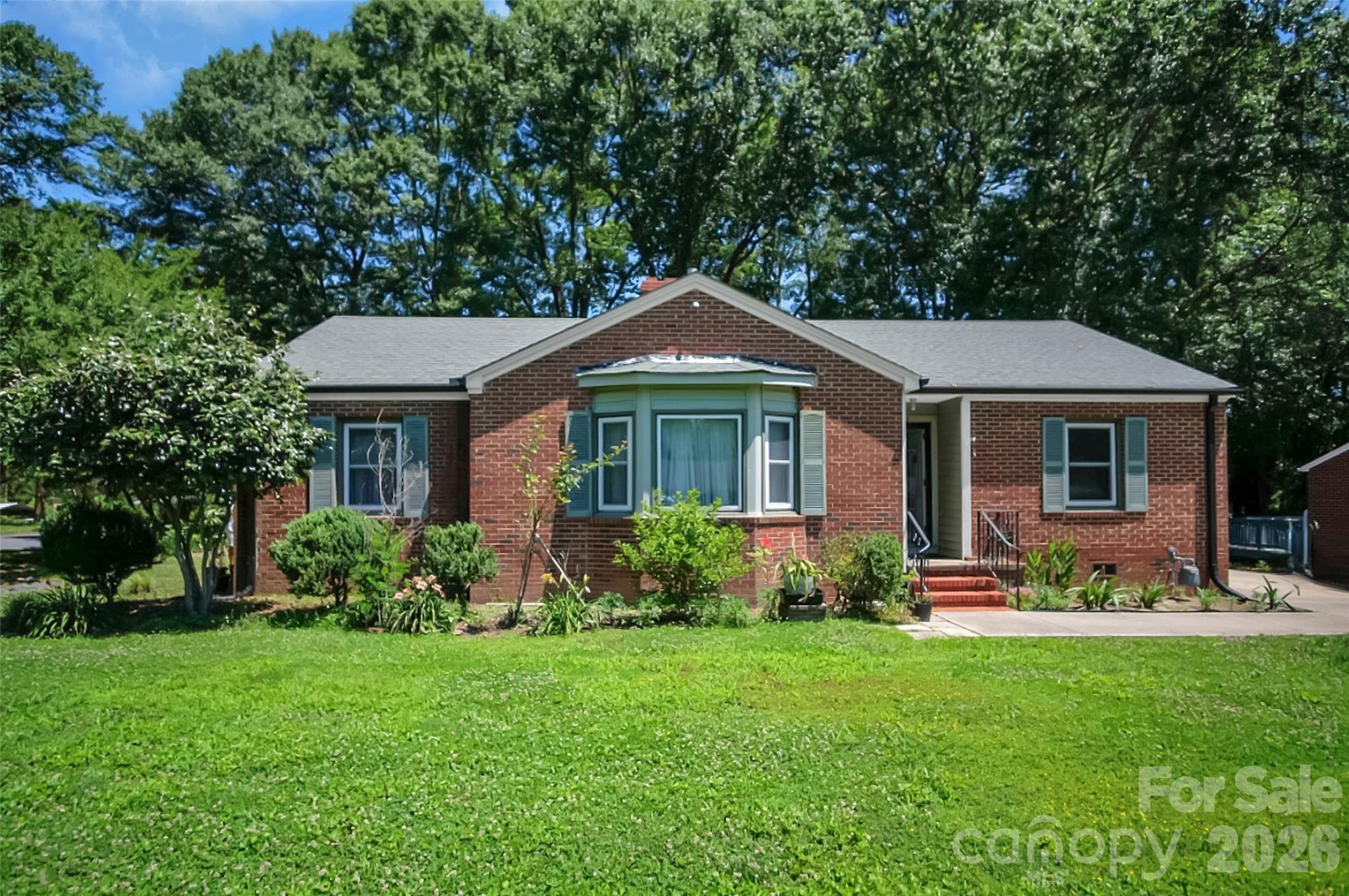 712 Home Trail — Gastonia