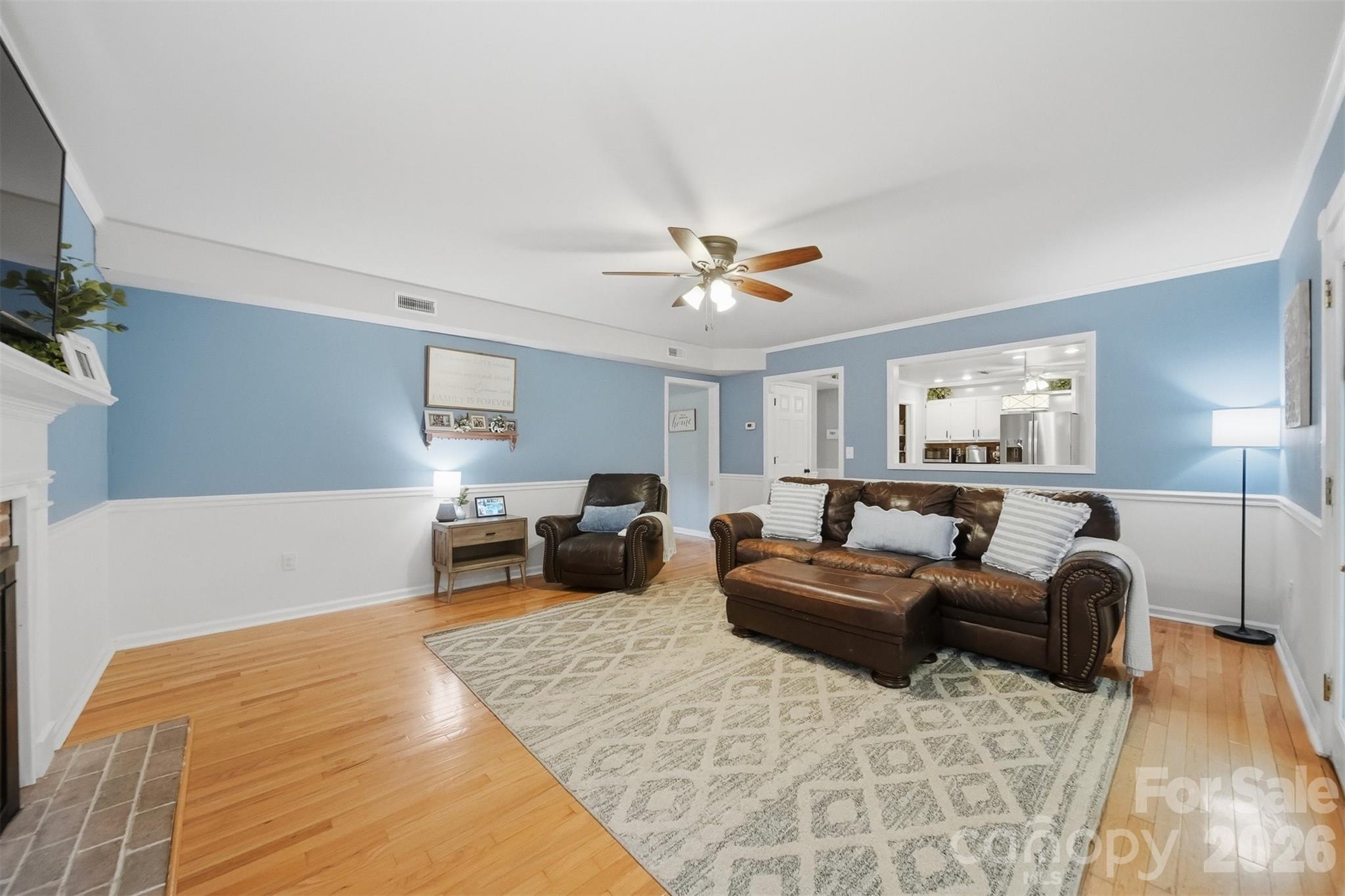 6089 Northlake Drive — Hickory