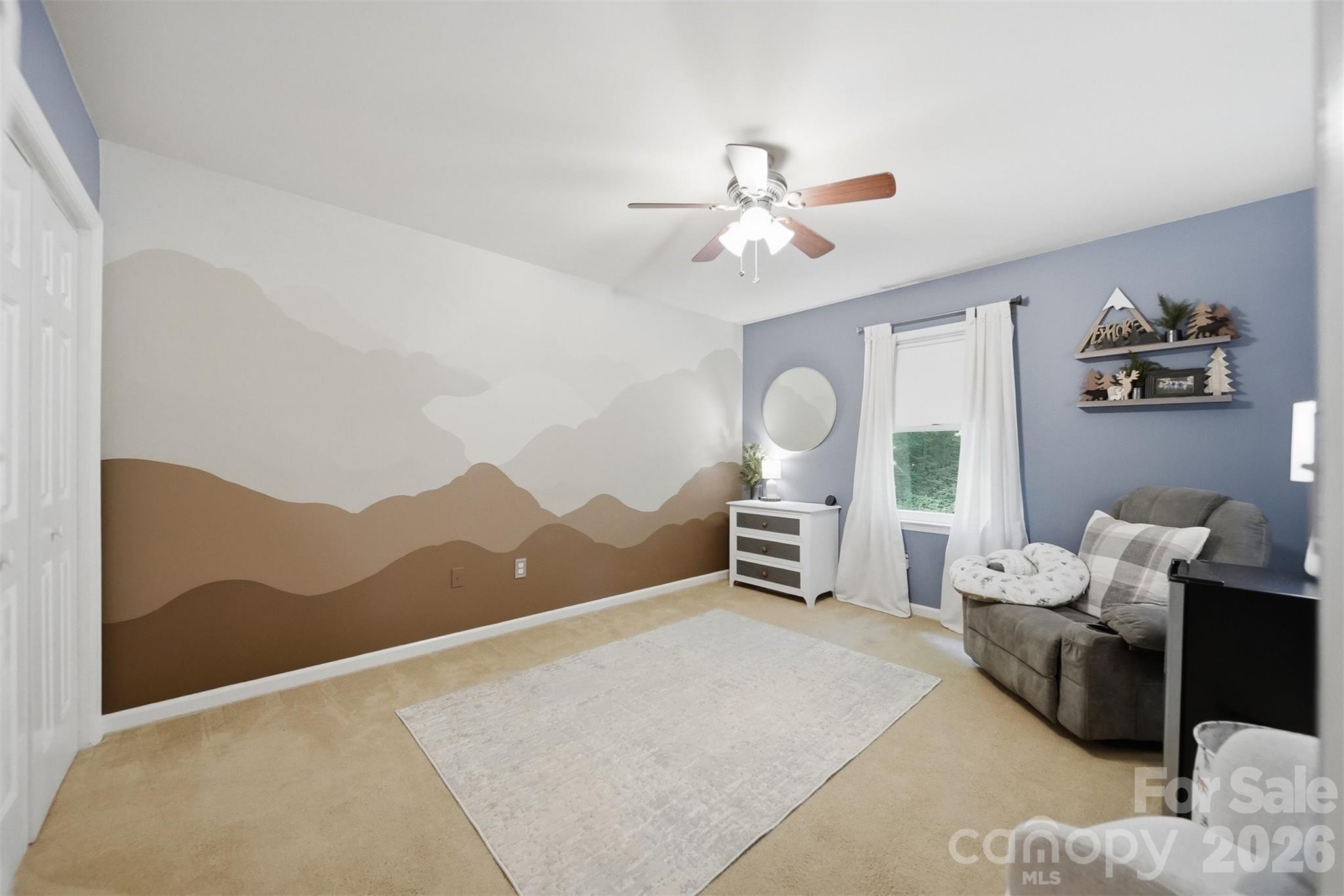 6089 Northlake Drive — Hickory