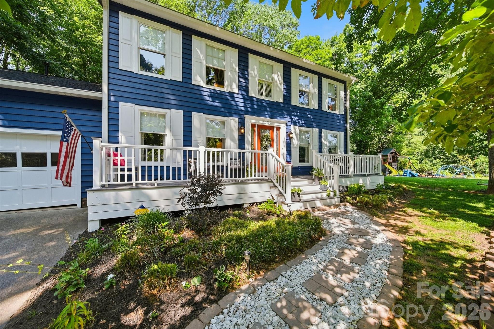 6089 Northlake Drive — Hickory