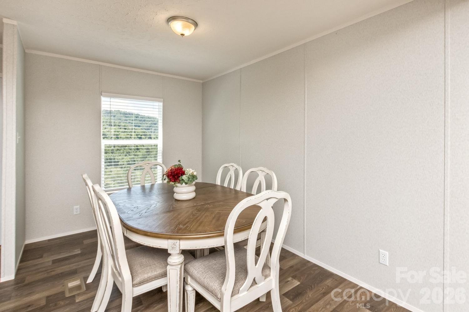 27 Spuds Lane — Weaverville