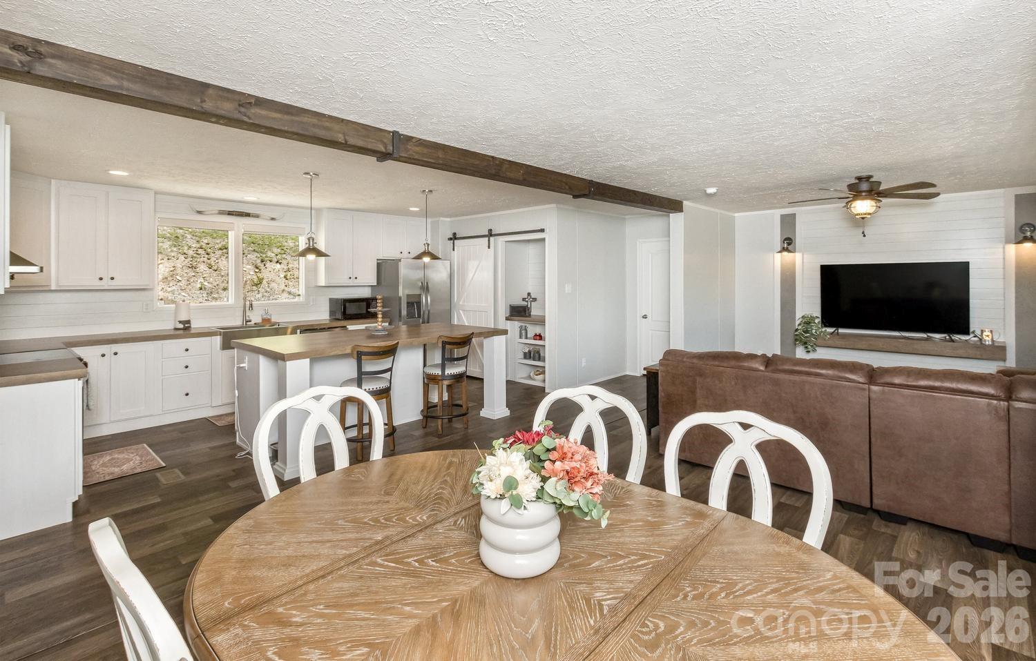 27 Spuds Lane — Weaverville