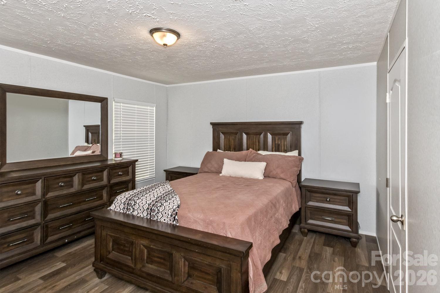27 Spuds Lane — Weaverville