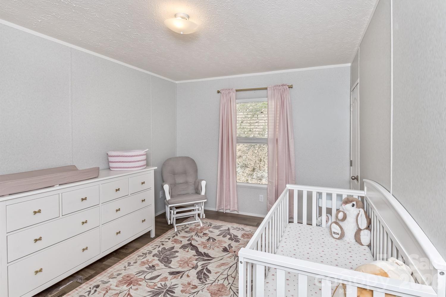 27 Spuds Lane — Weaverville