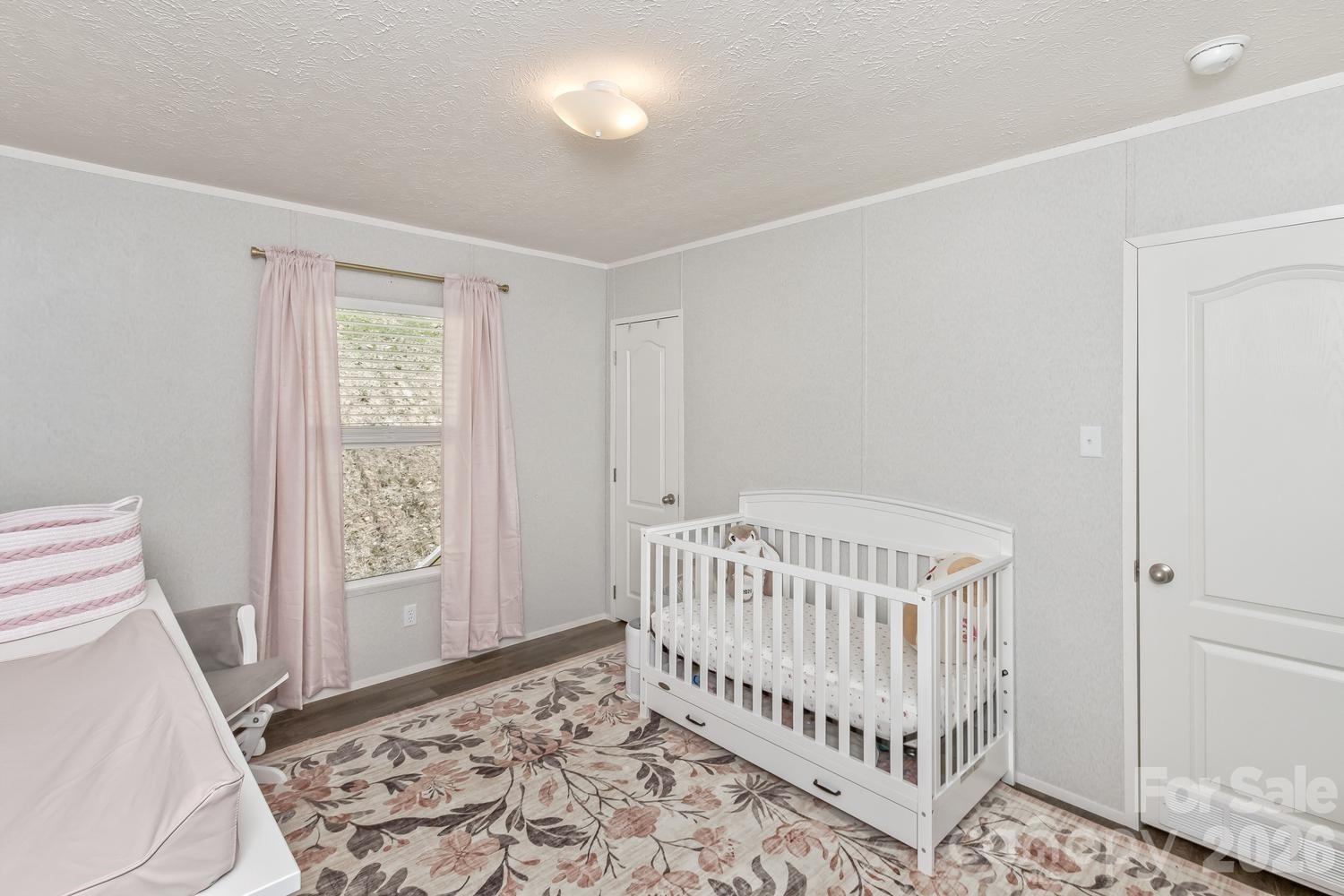 27 Spuds Lane — Weaverville