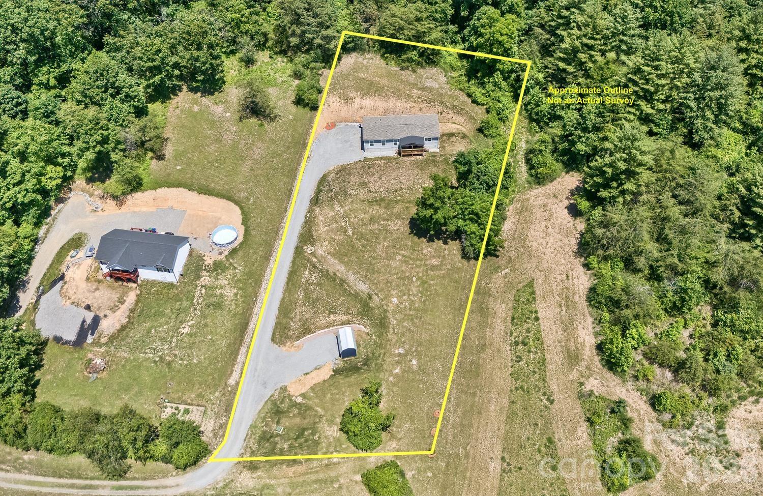 27 Spuds Lane — Weaverville