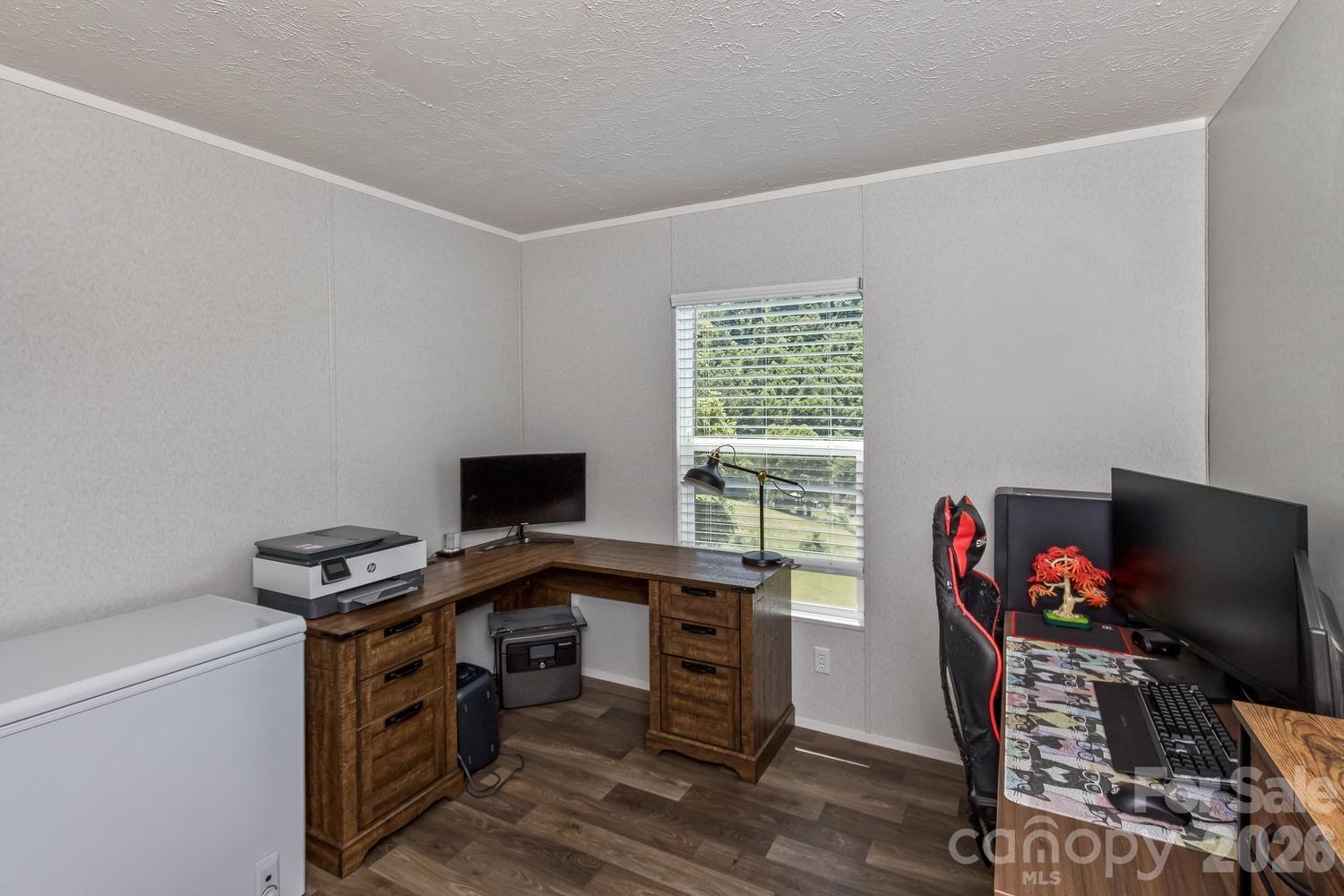 27 Spuds Lane — Weaverville