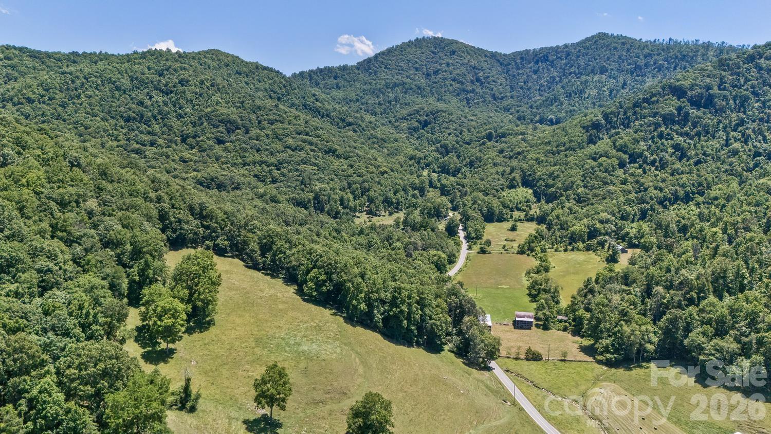 27 Spuds Lane — Weaverville