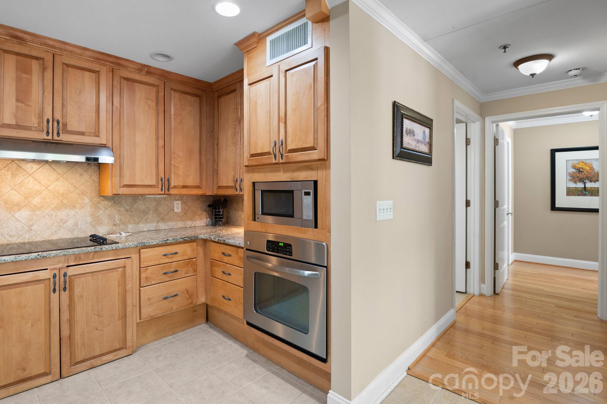 203 Bowling Park Road — Asheville