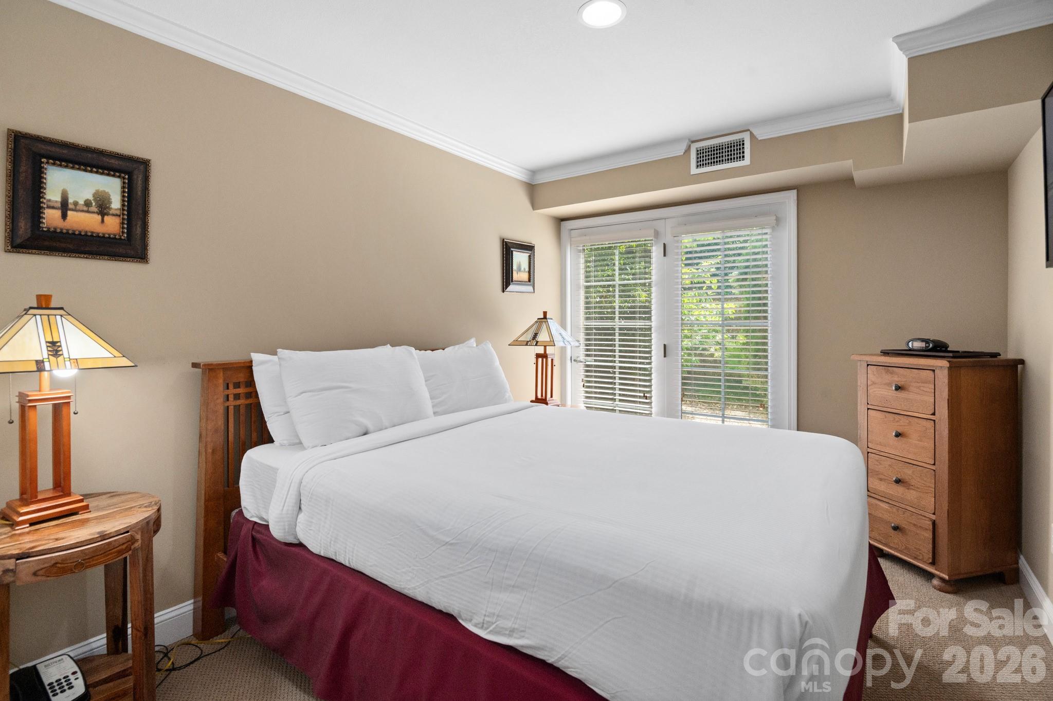 203 Bowling Park Road — Asheville