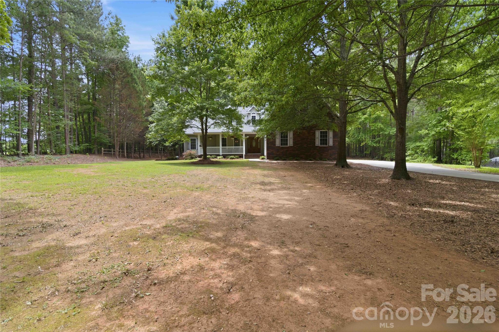 1603 Hunters Place Road — York