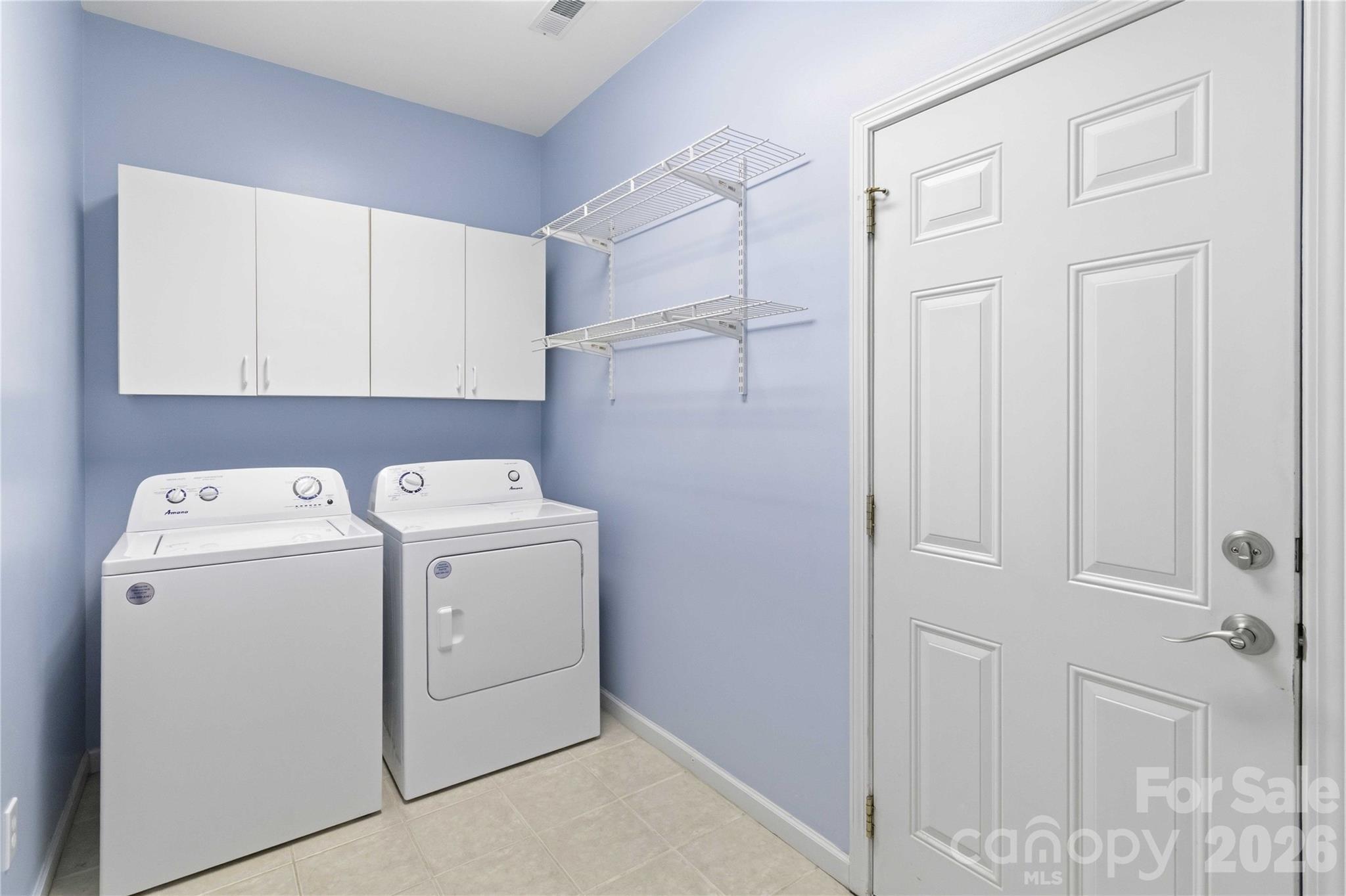 1603 Hunters Place Road — York