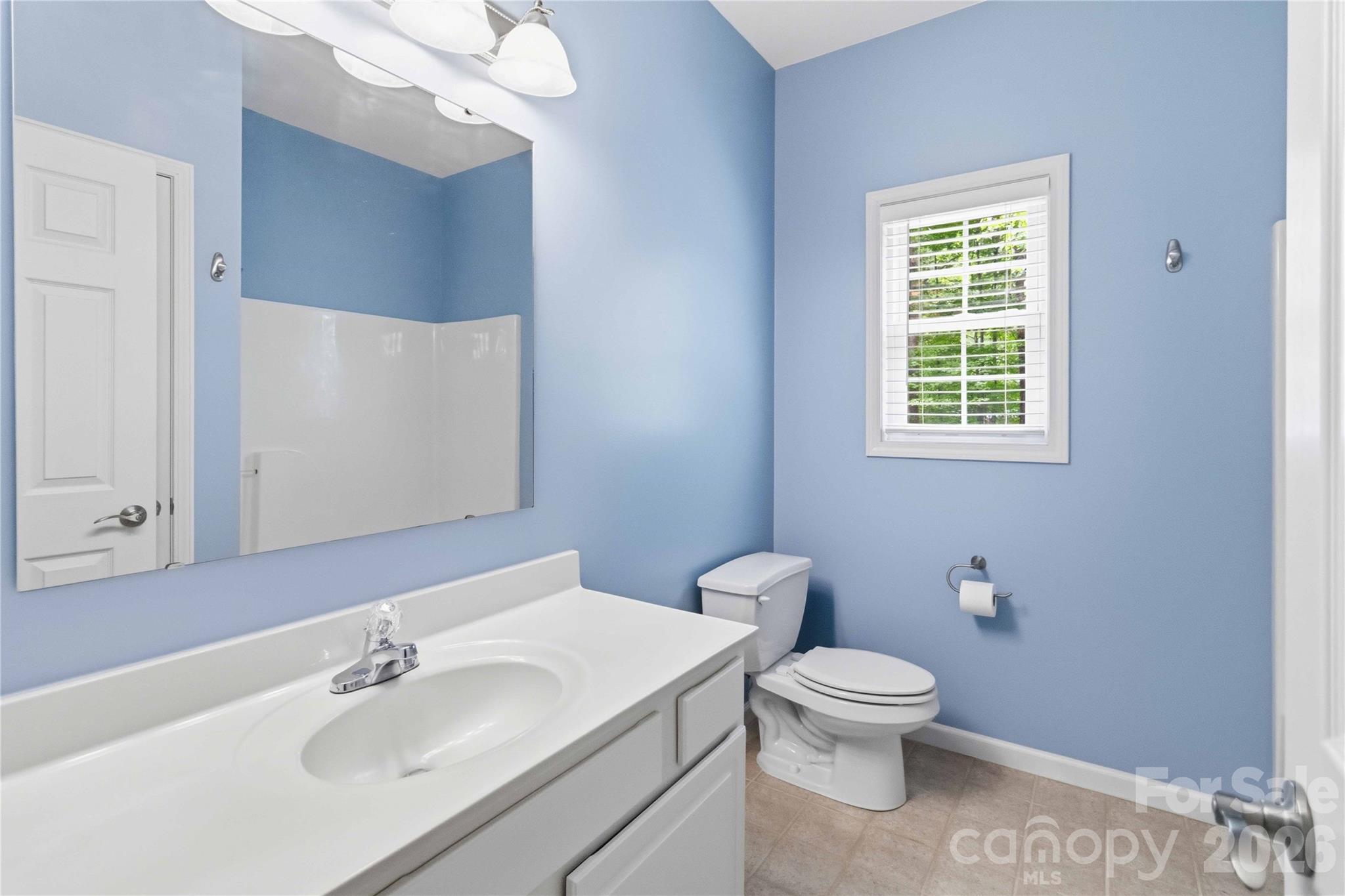 1603 Hunters Place Road — York