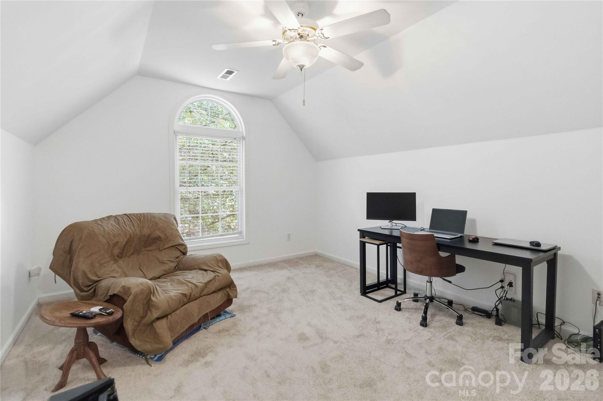 1603 Hunters Place Road — York