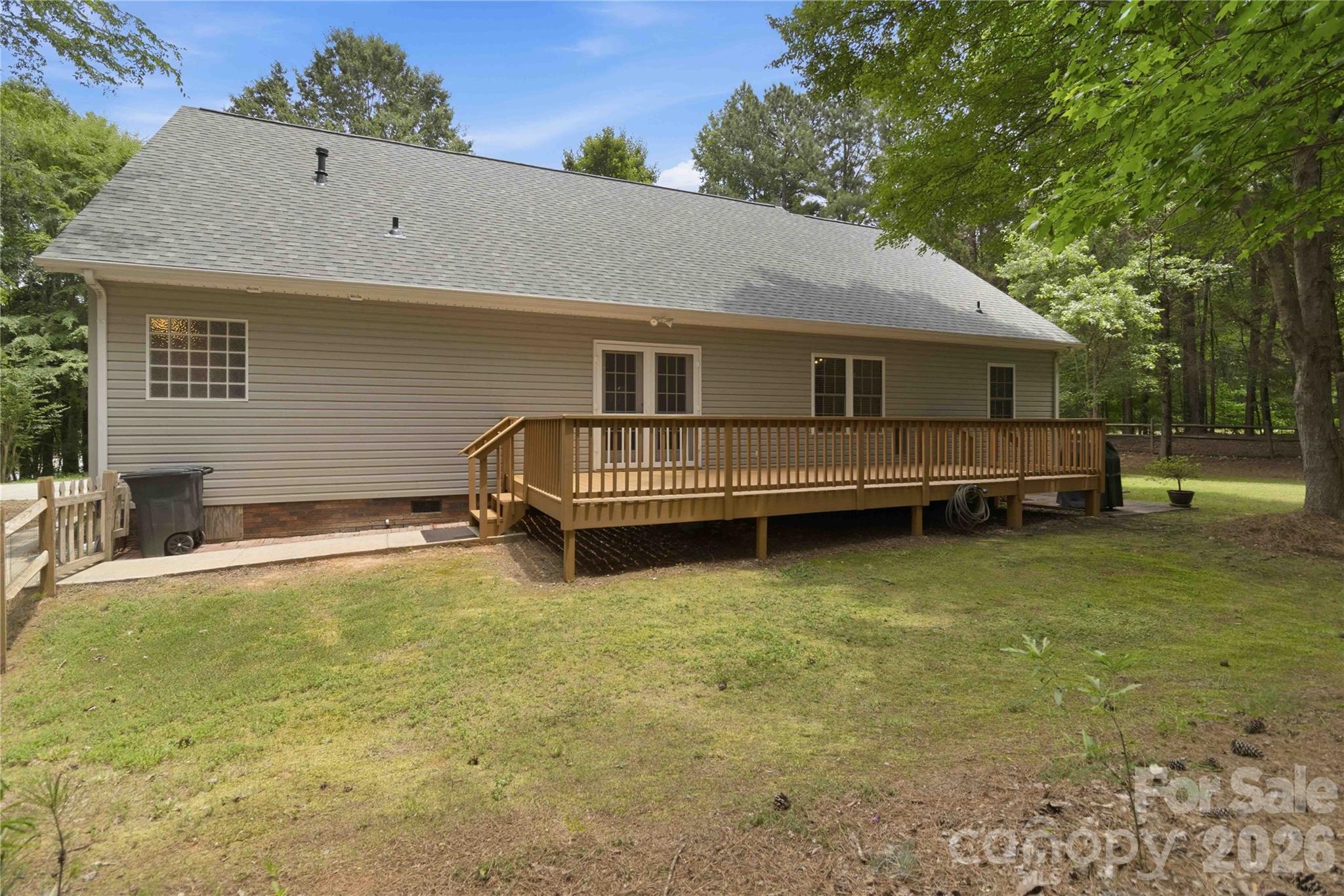 1603 Hunters Place Road — York