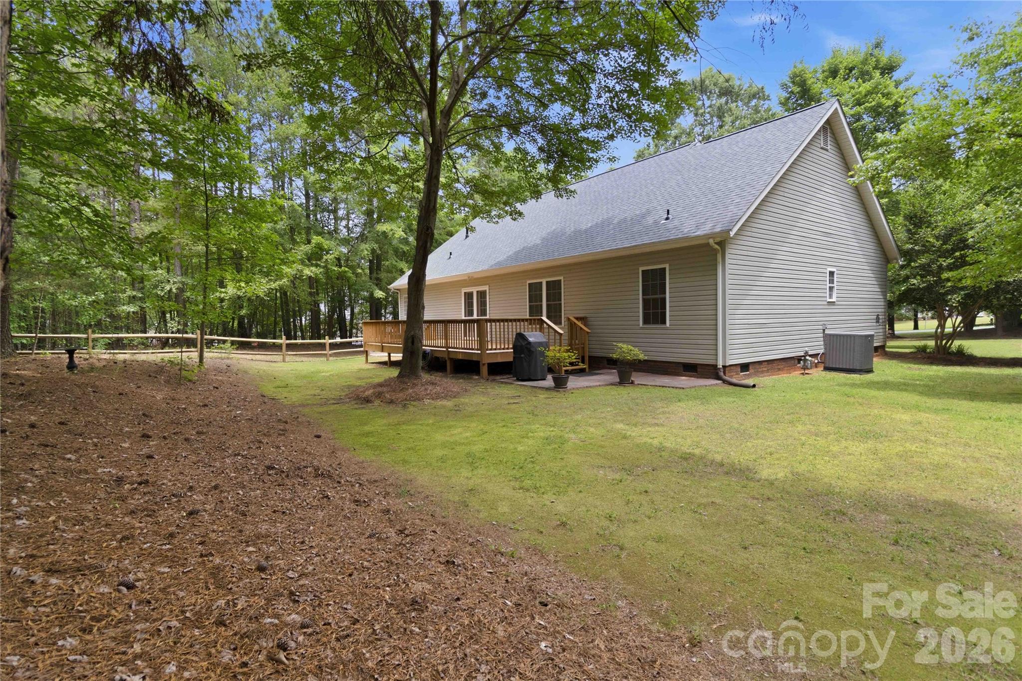 1603 Hunters Place Road — York