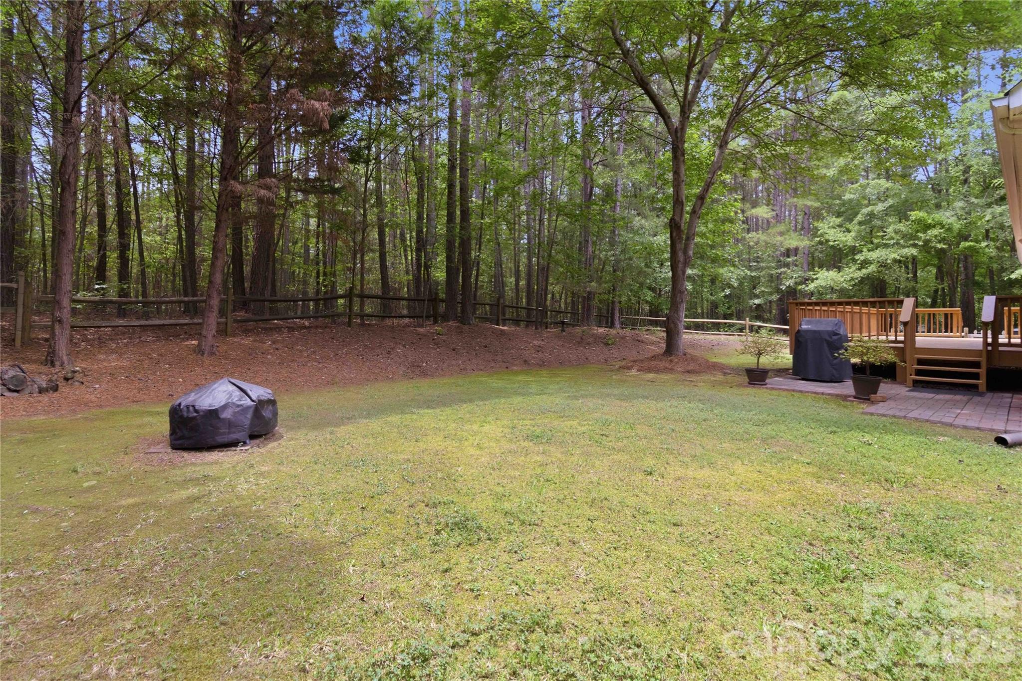 1603 Hunters Place Road — York