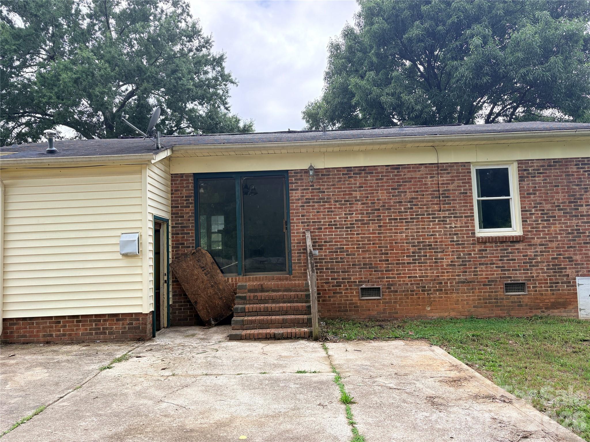 875 Rolling Green Drive — Rock Hill