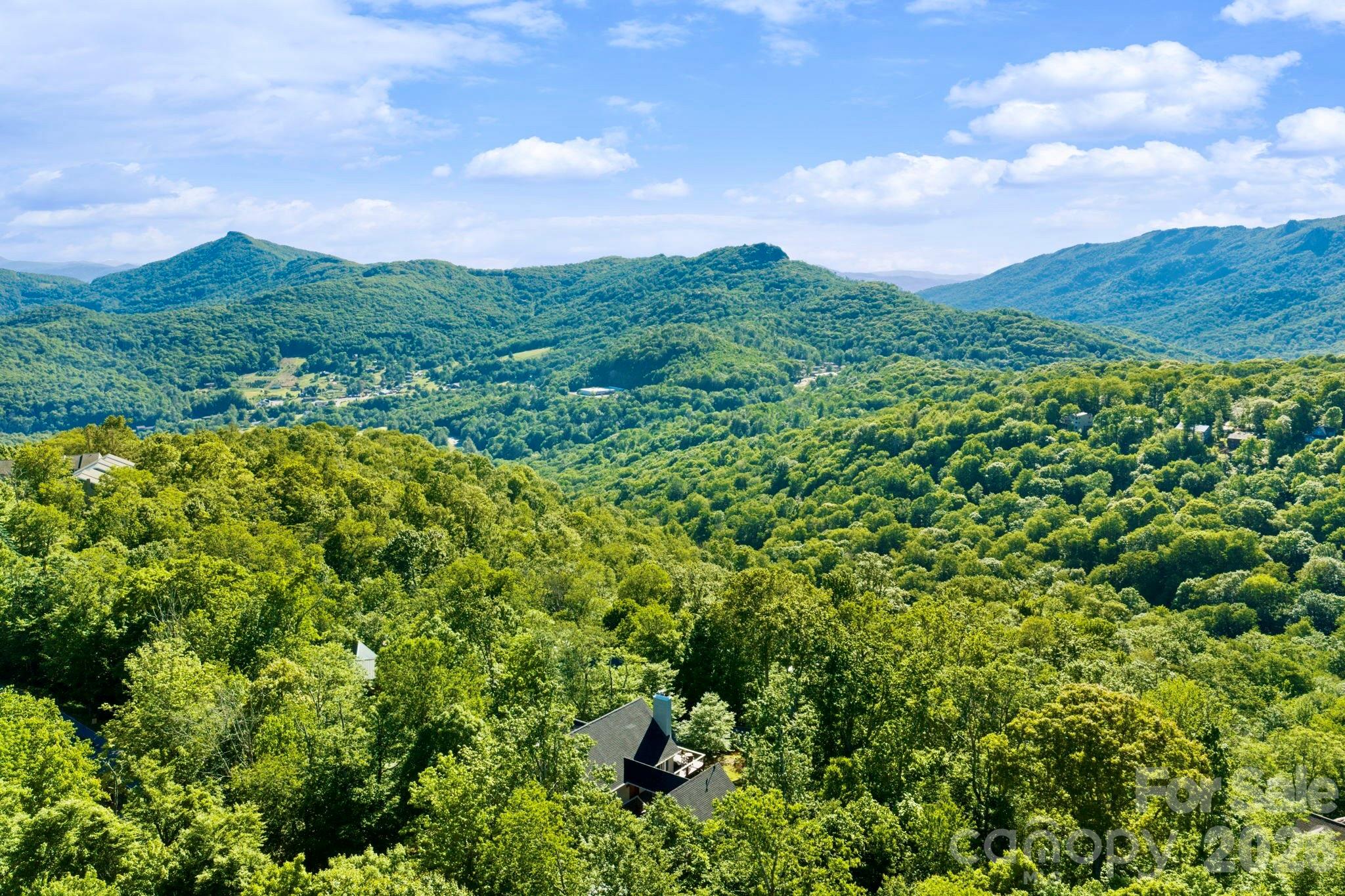 569 Shelter Rock Circle — Sugar Mountain