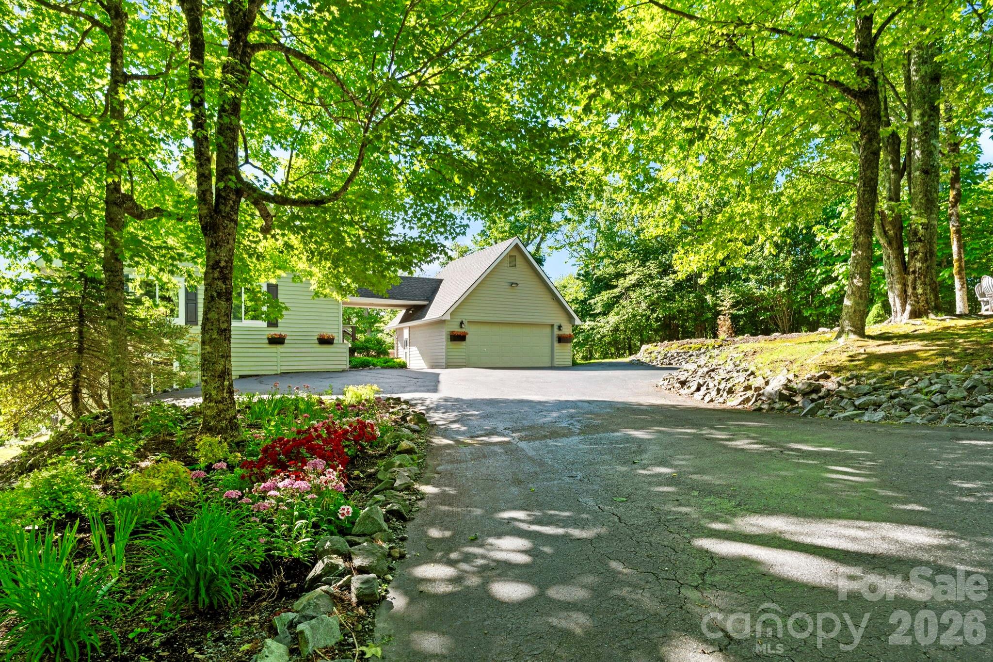 569 Shelter Rock Circle — Sugar Mountain