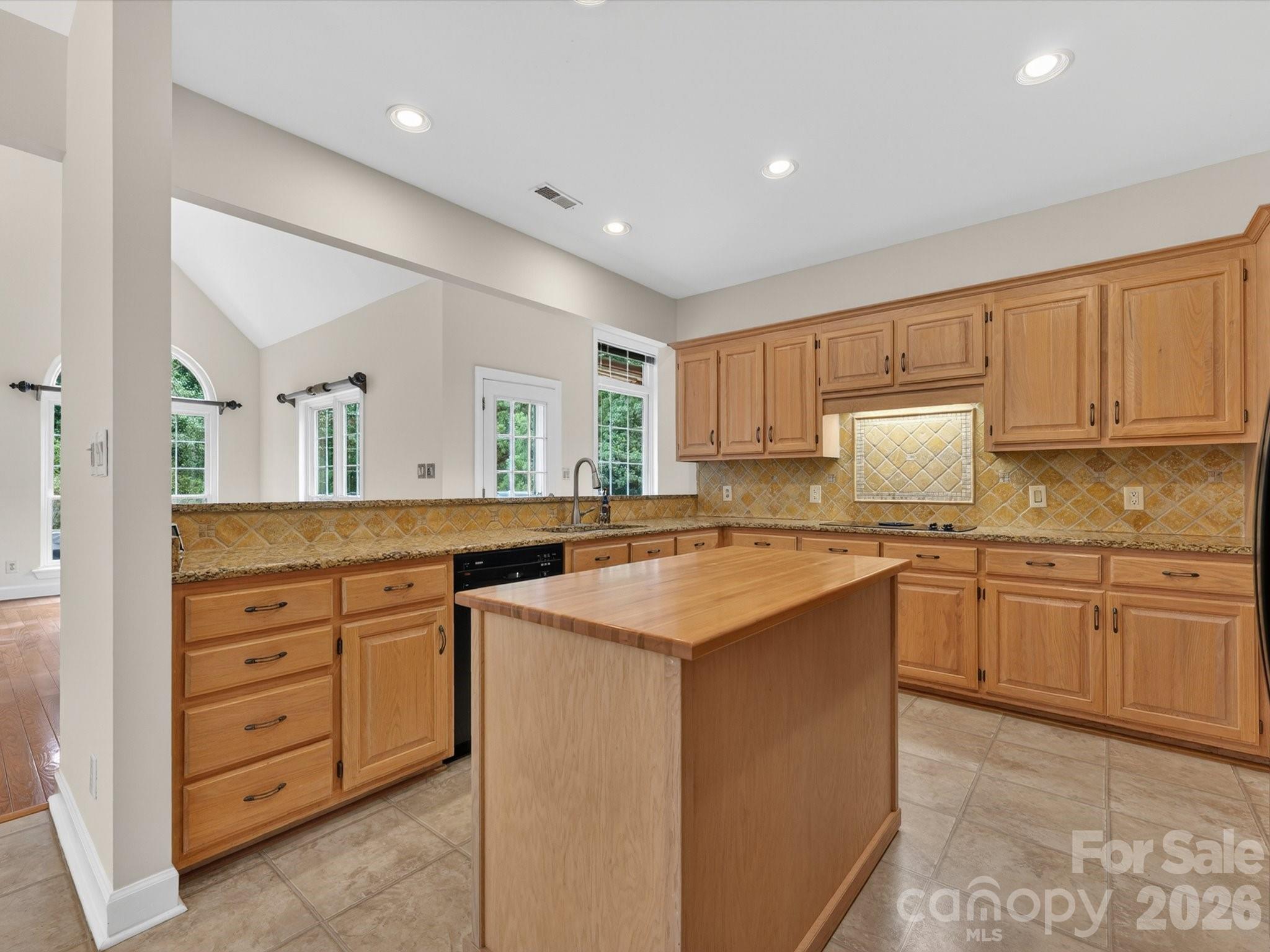 1318 Fawn Ridge Road NW — Concord